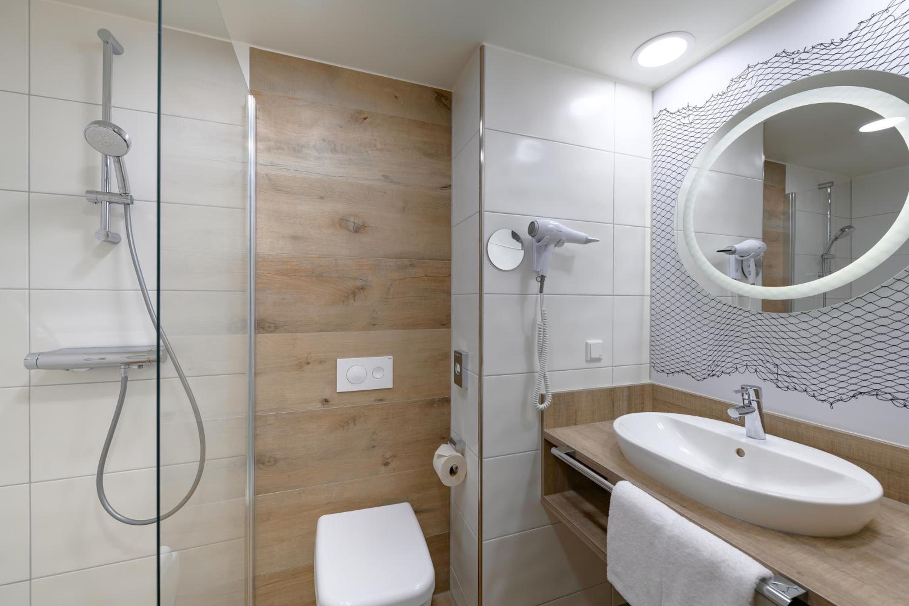 Modern Comfort Twin Room