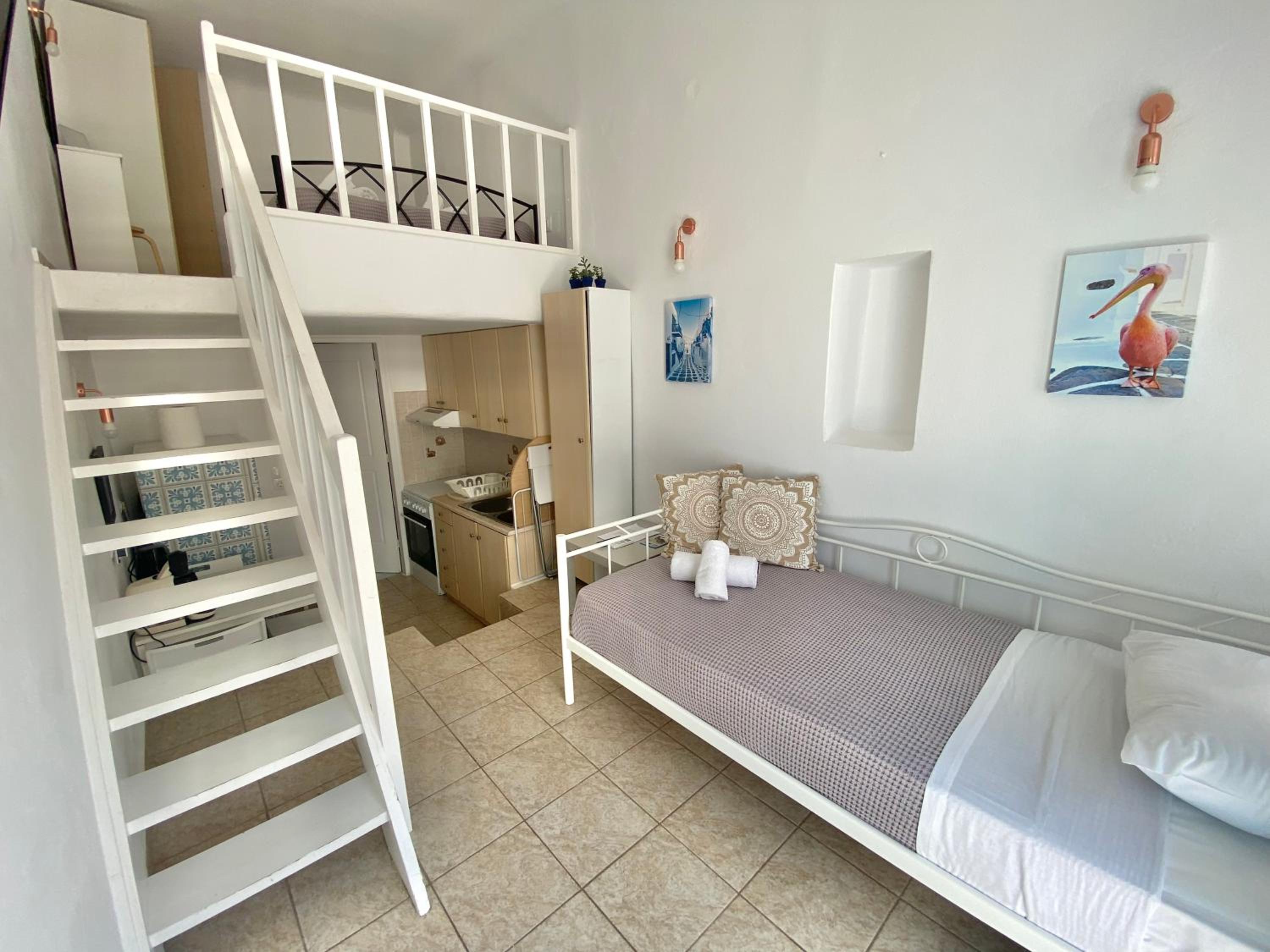 One-Bedroom Apartment - Photo 6