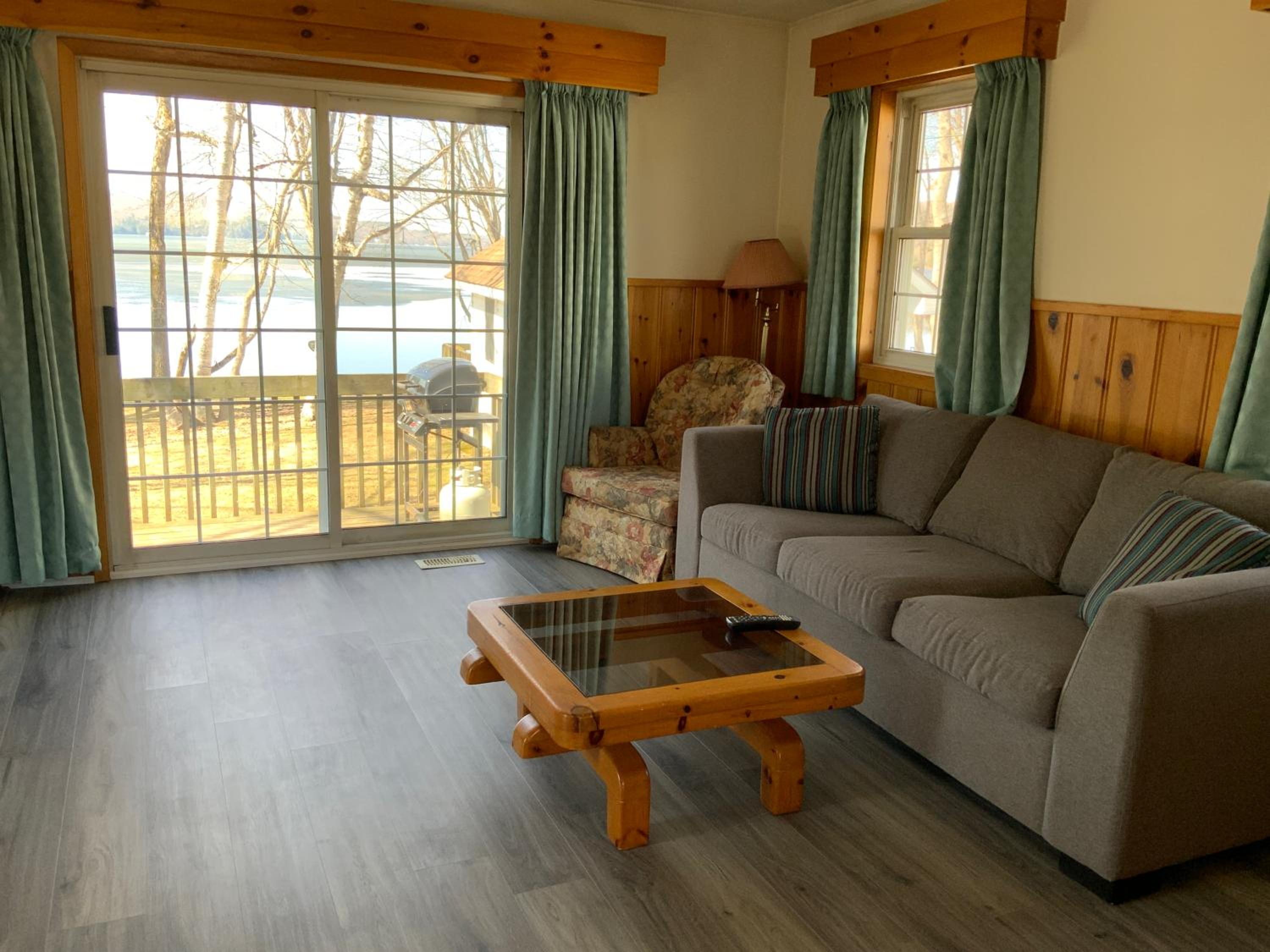 One Bedroom Cottage - Honeymoon photo 1