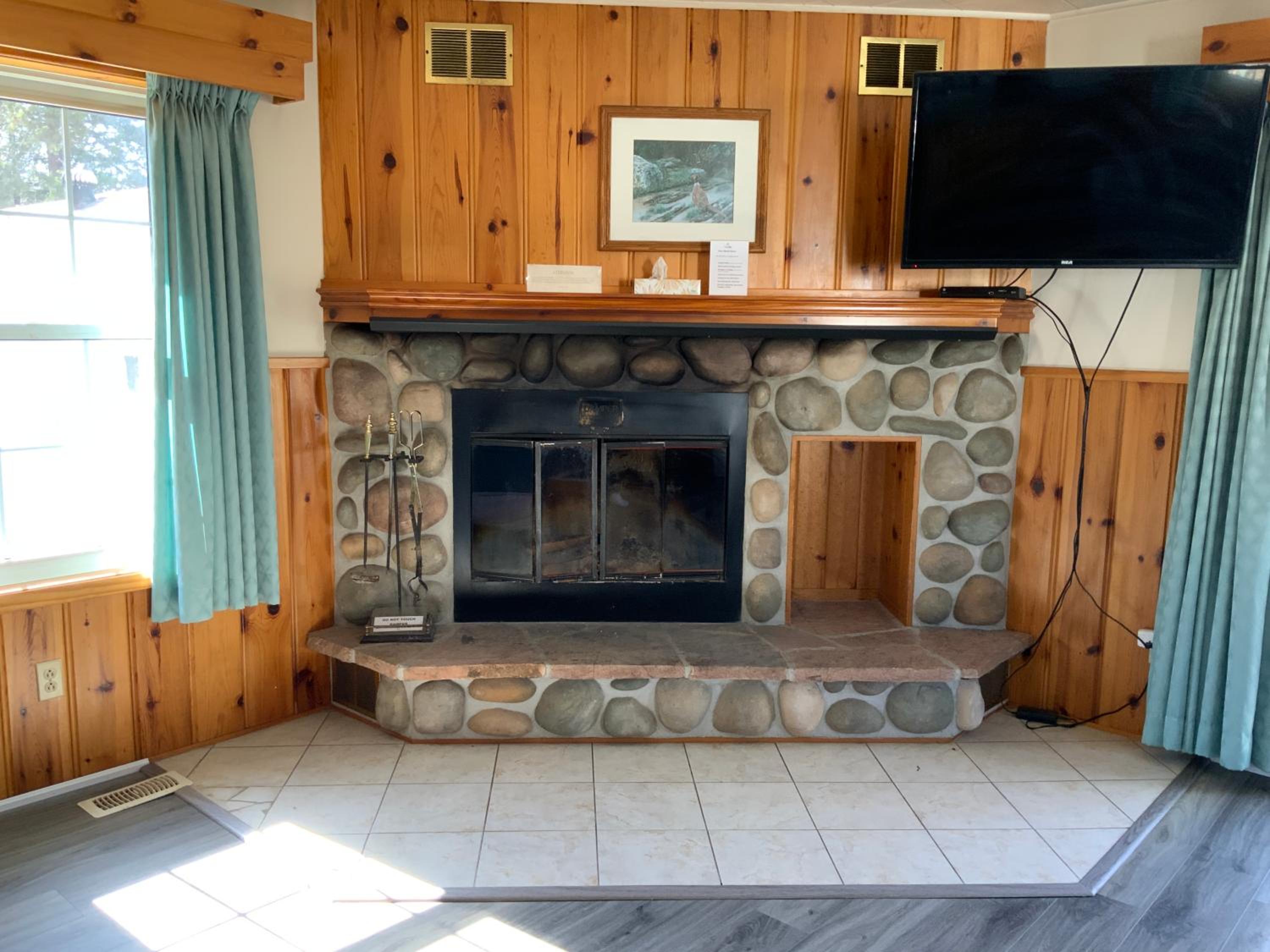 One Bedroom Cottage - Honeymoon photo 2