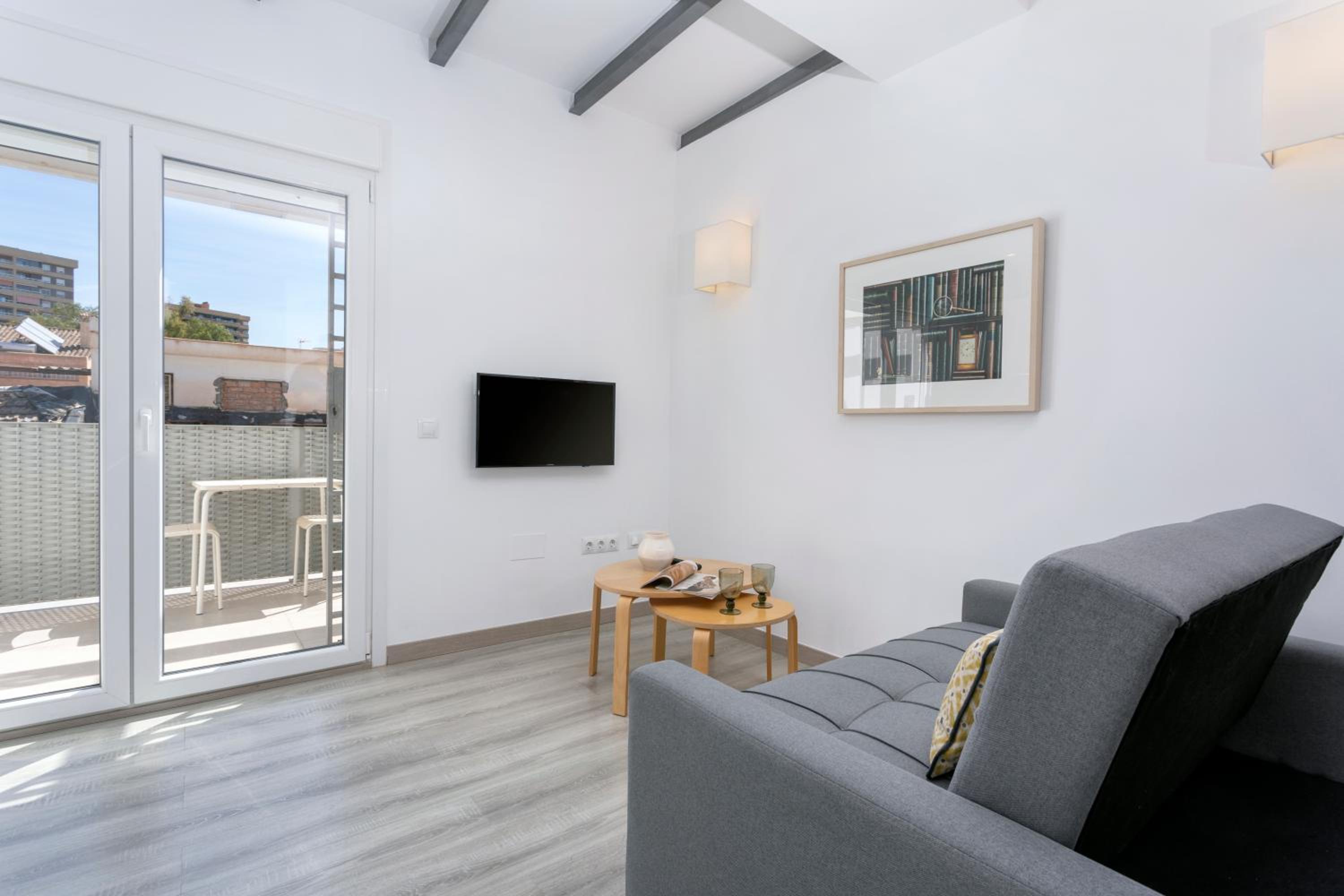 Estudio con terraza