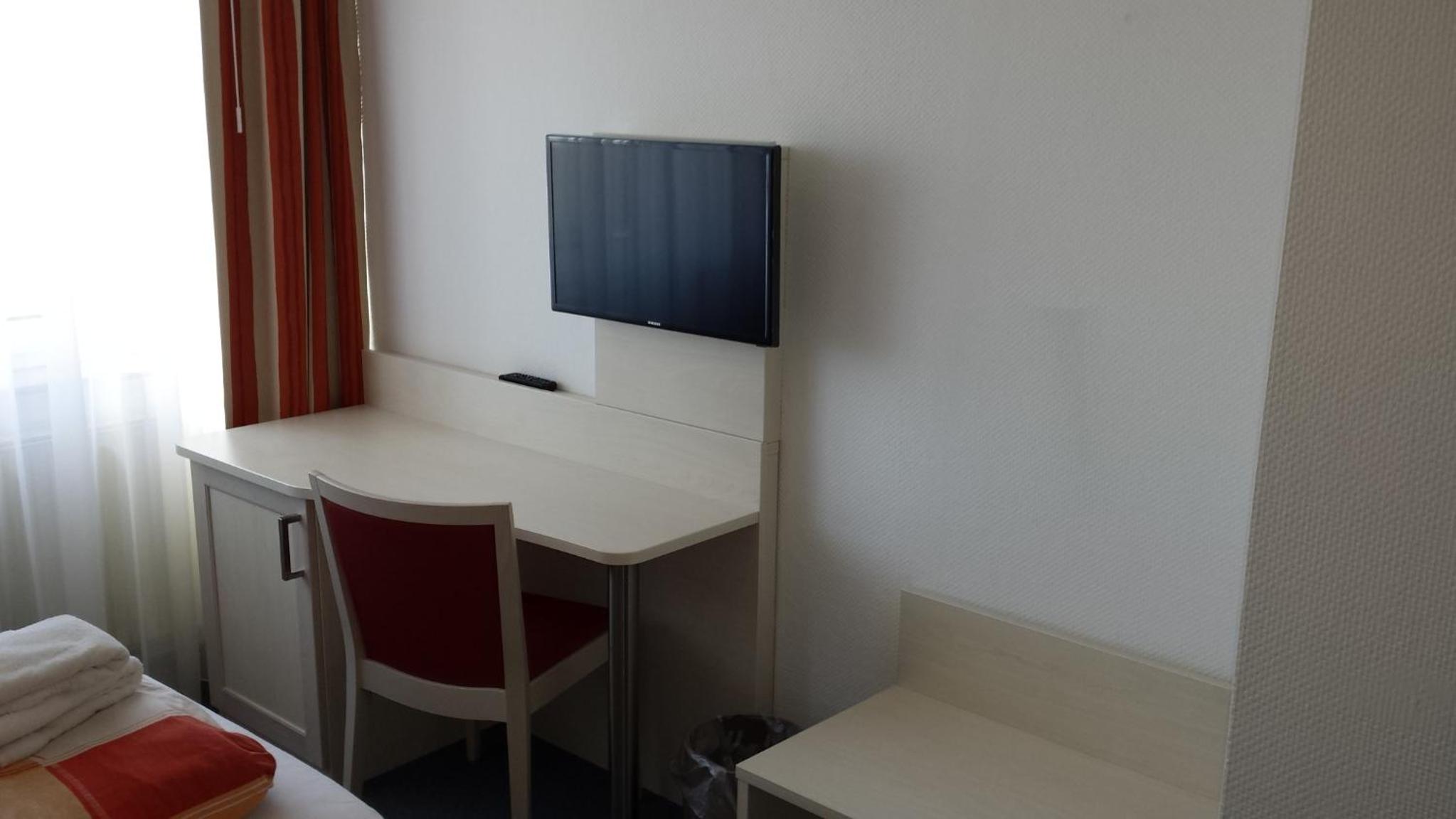 Single Room photo 1