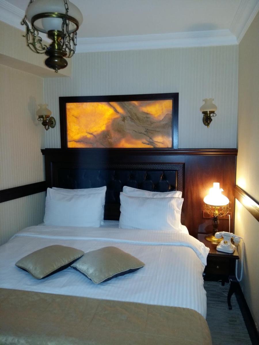 Romantic Room with Sea View photo 2