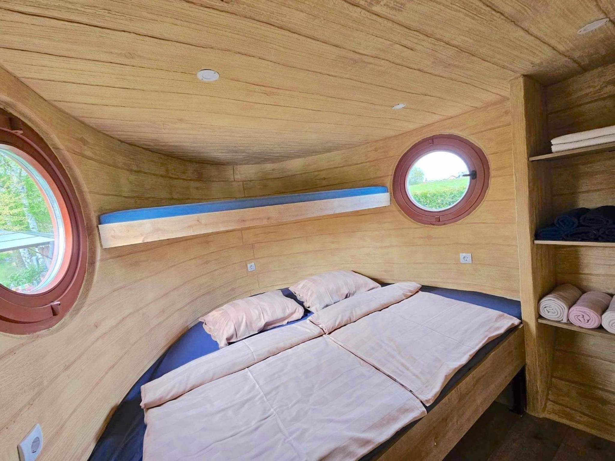 Mobile Home - Photo 8
