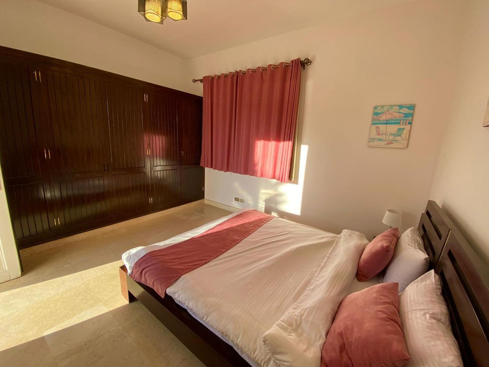 Studio Apartment photo 3