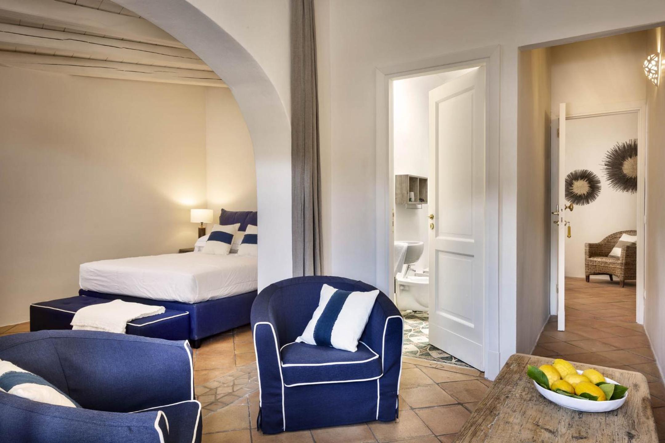 Suite with Balcony and Sea View photo 1