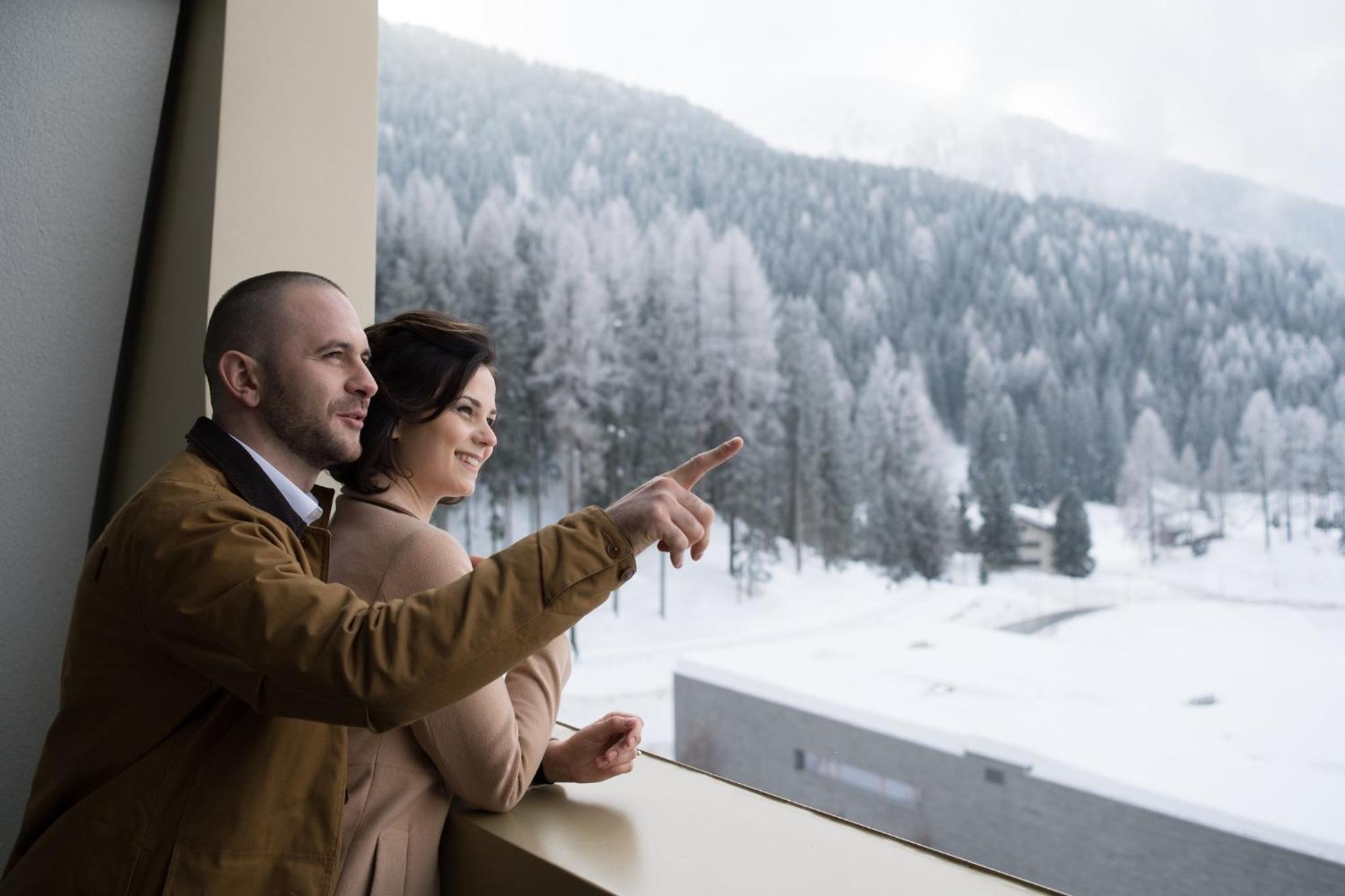 Premium King Room with Balcony thumbnail 6