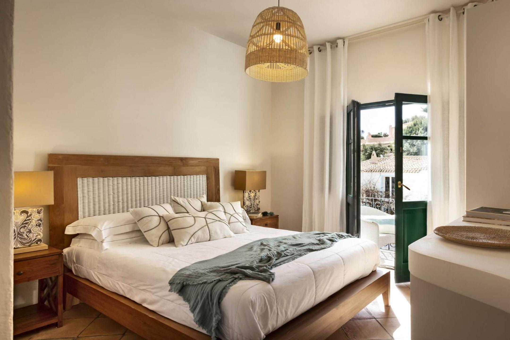 Deluxe Double Room with Balcony and Sea View photo 1