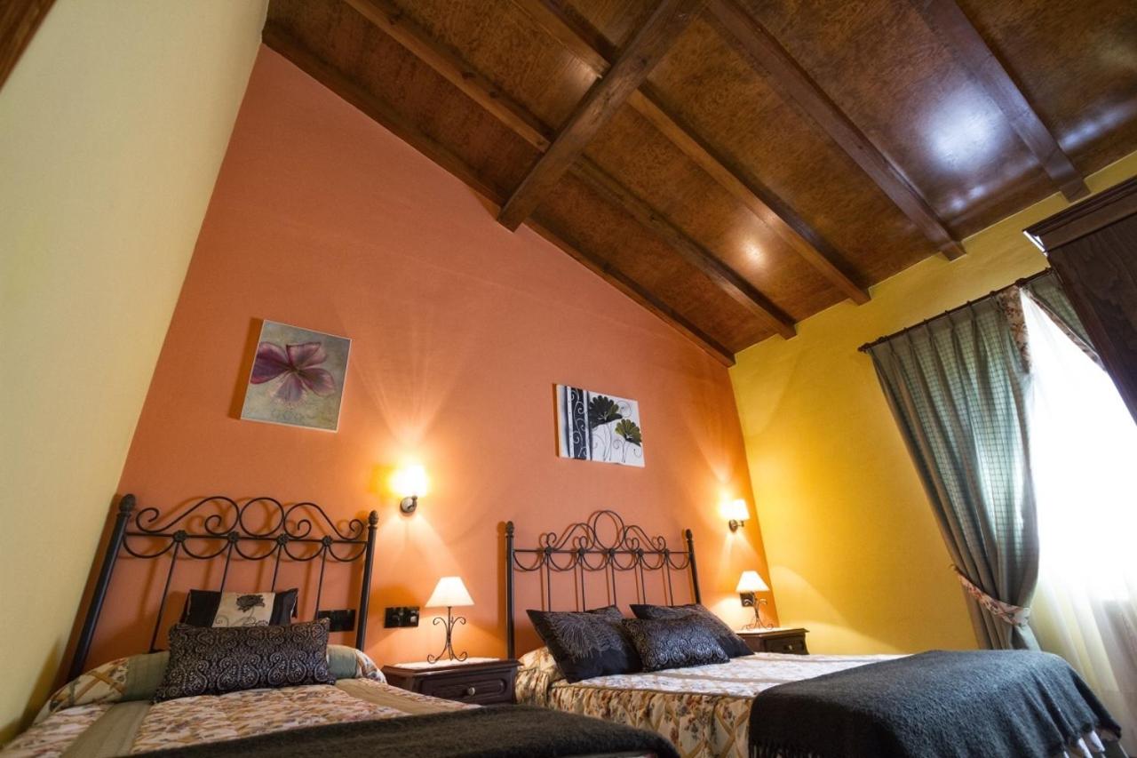 Double Room with Extra Bed - Photo 1