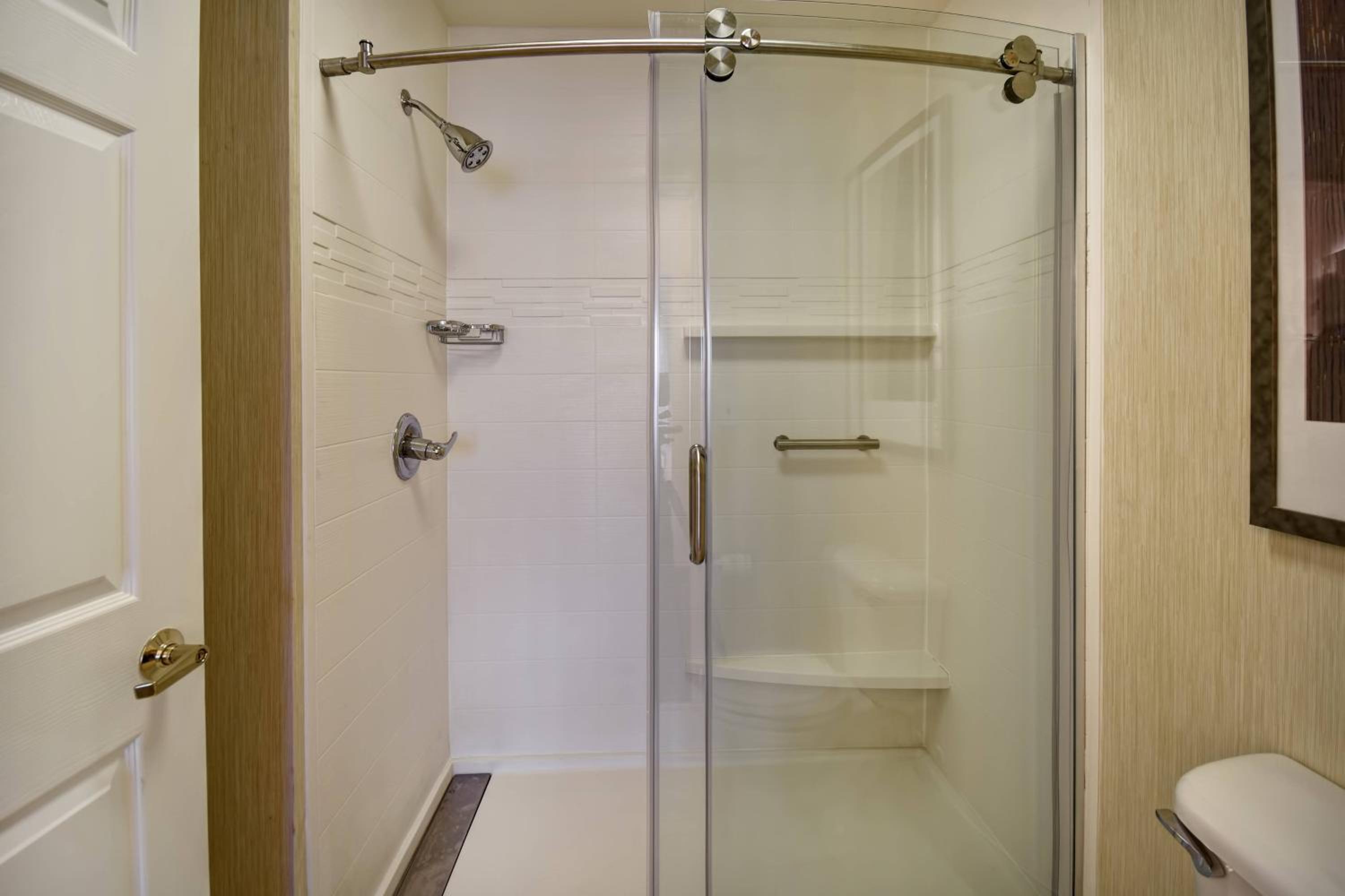 Deluxe King Room - Photo 5