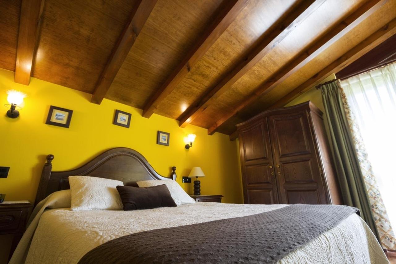 Double or Twin Room - Photo 7