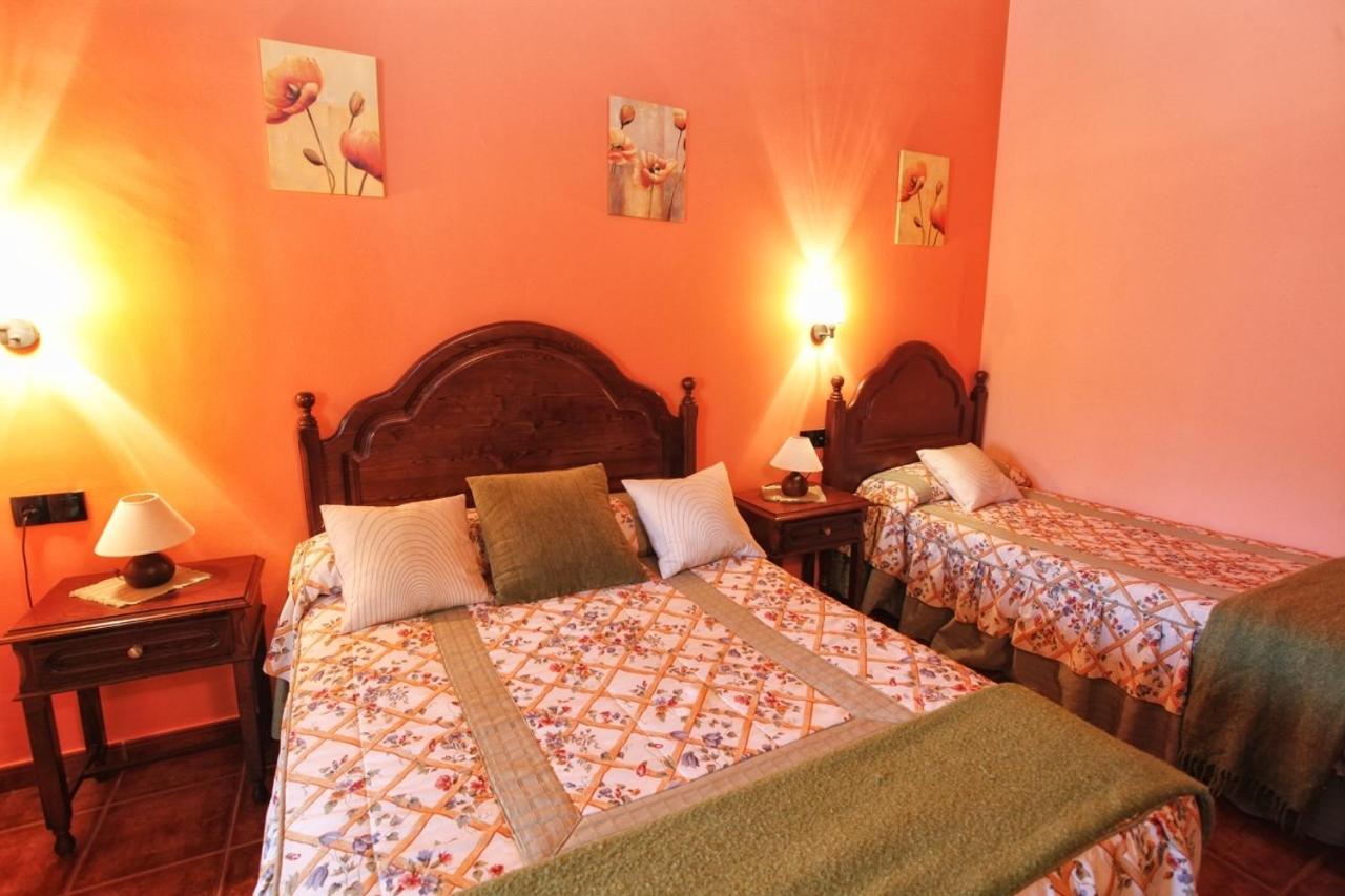Double Room with Extra Bed - Photo 7