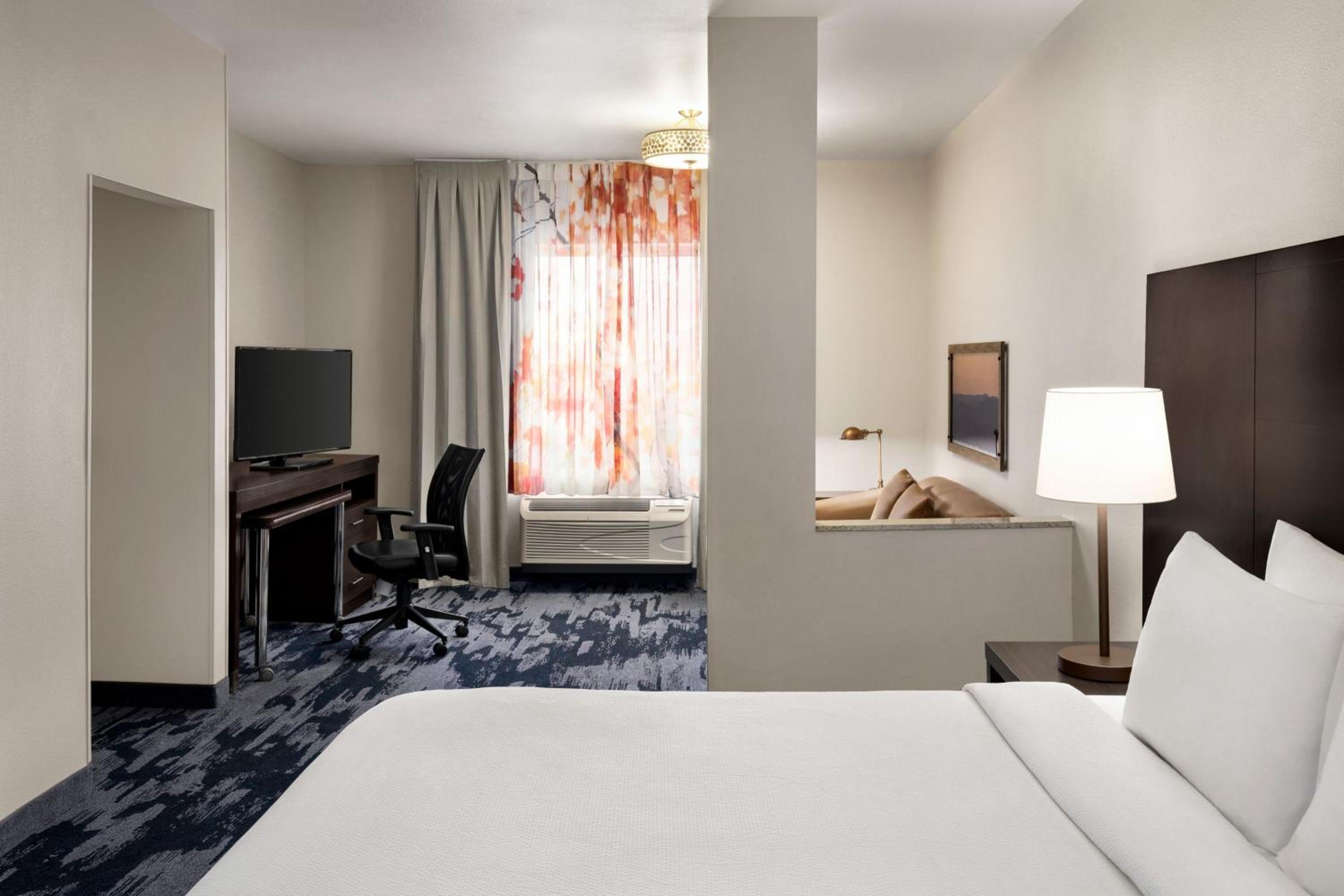 King Suite - Photo 6