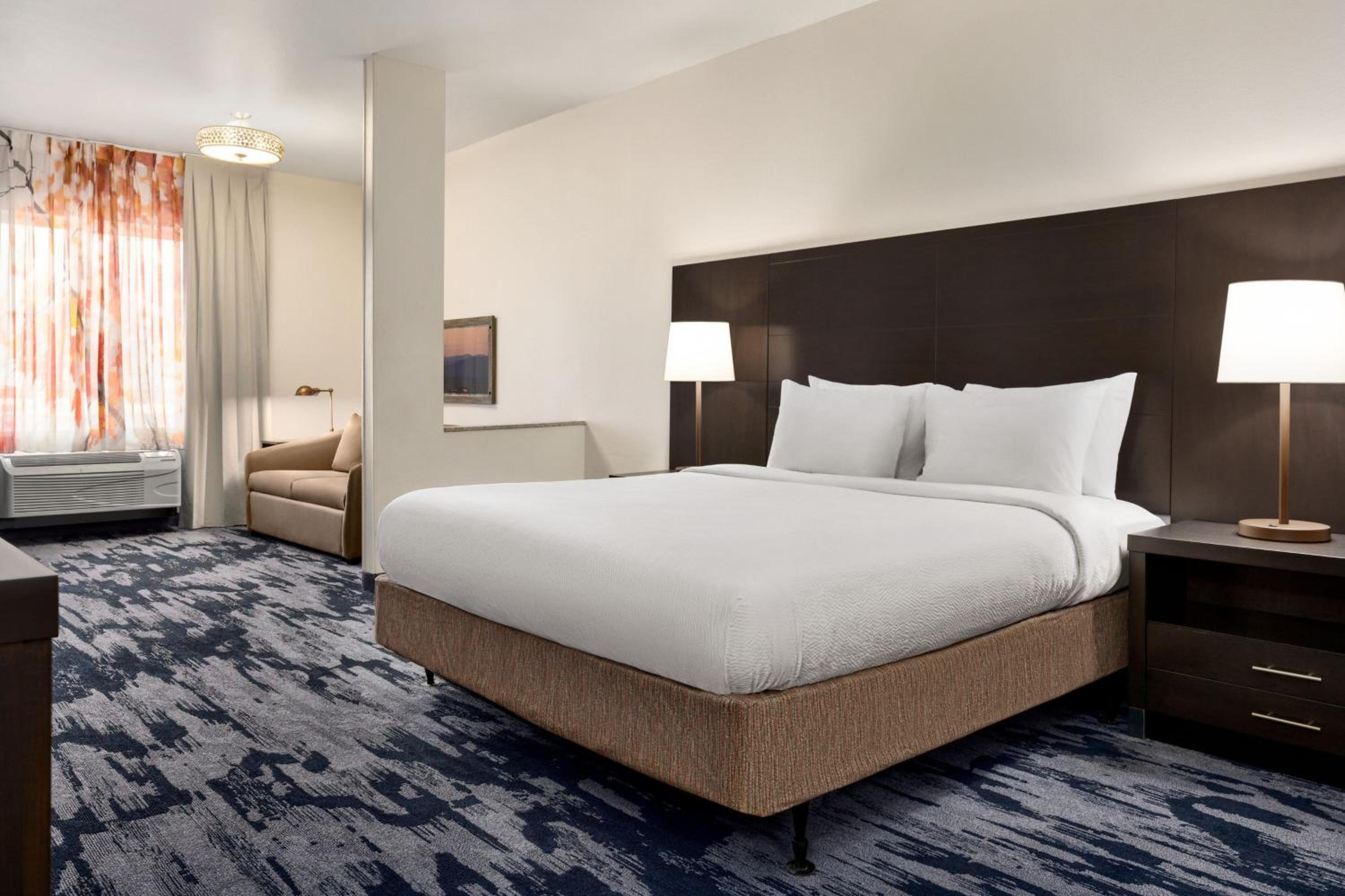King Suite - Photo 1