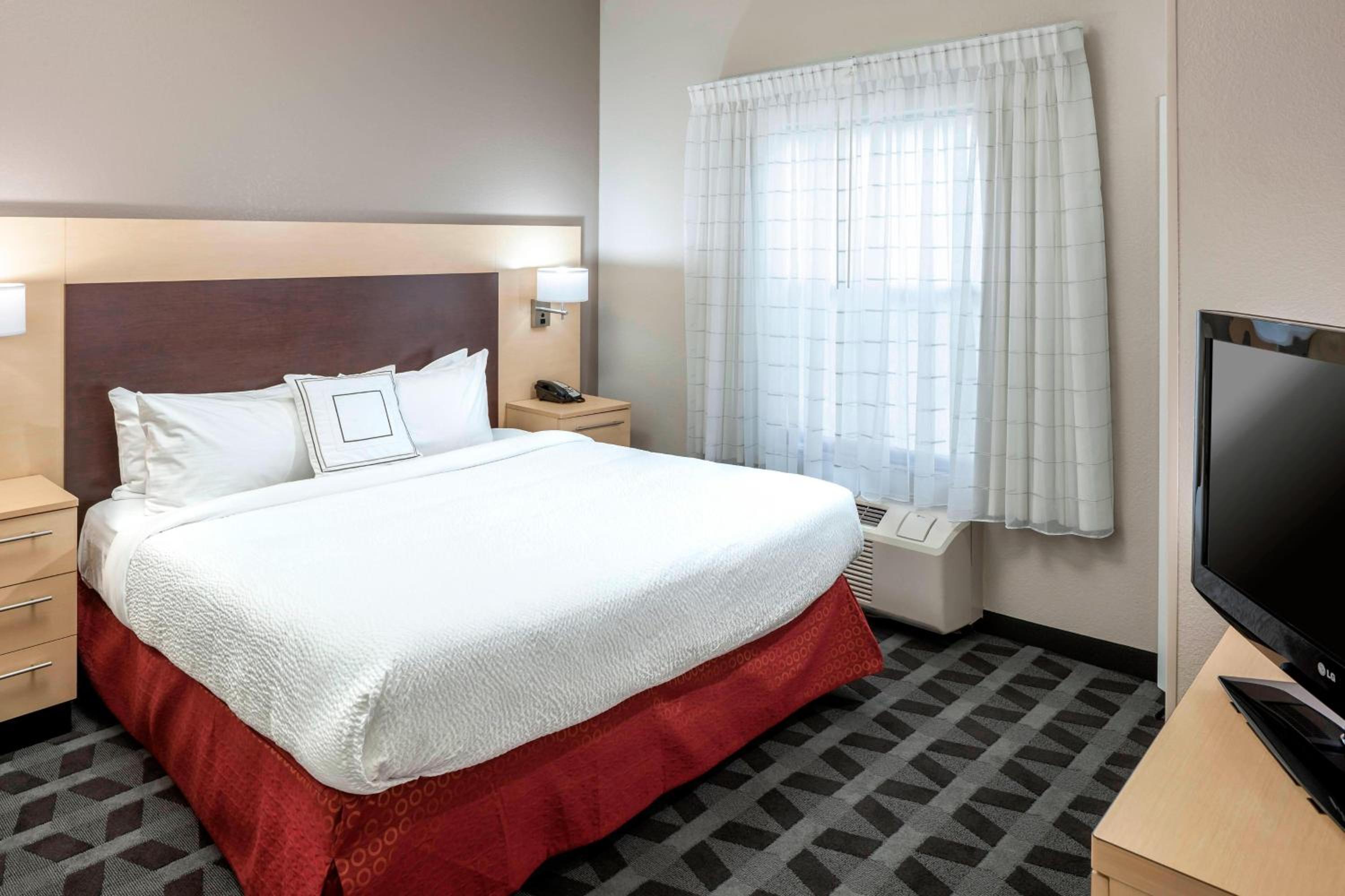 Two-Bedroom Suite photo 2