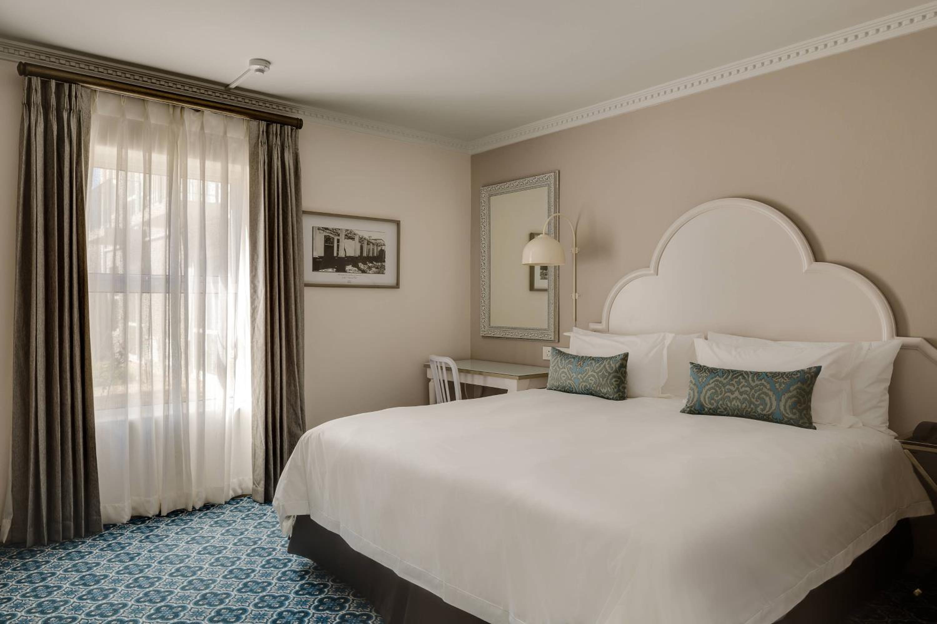 1 Bedroom Executive Suite, 1 King