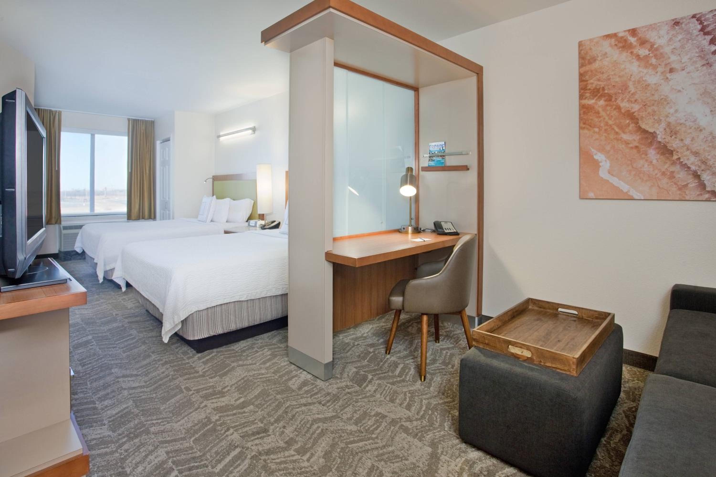 Queen Suite with Sofa Bed - Photo 1