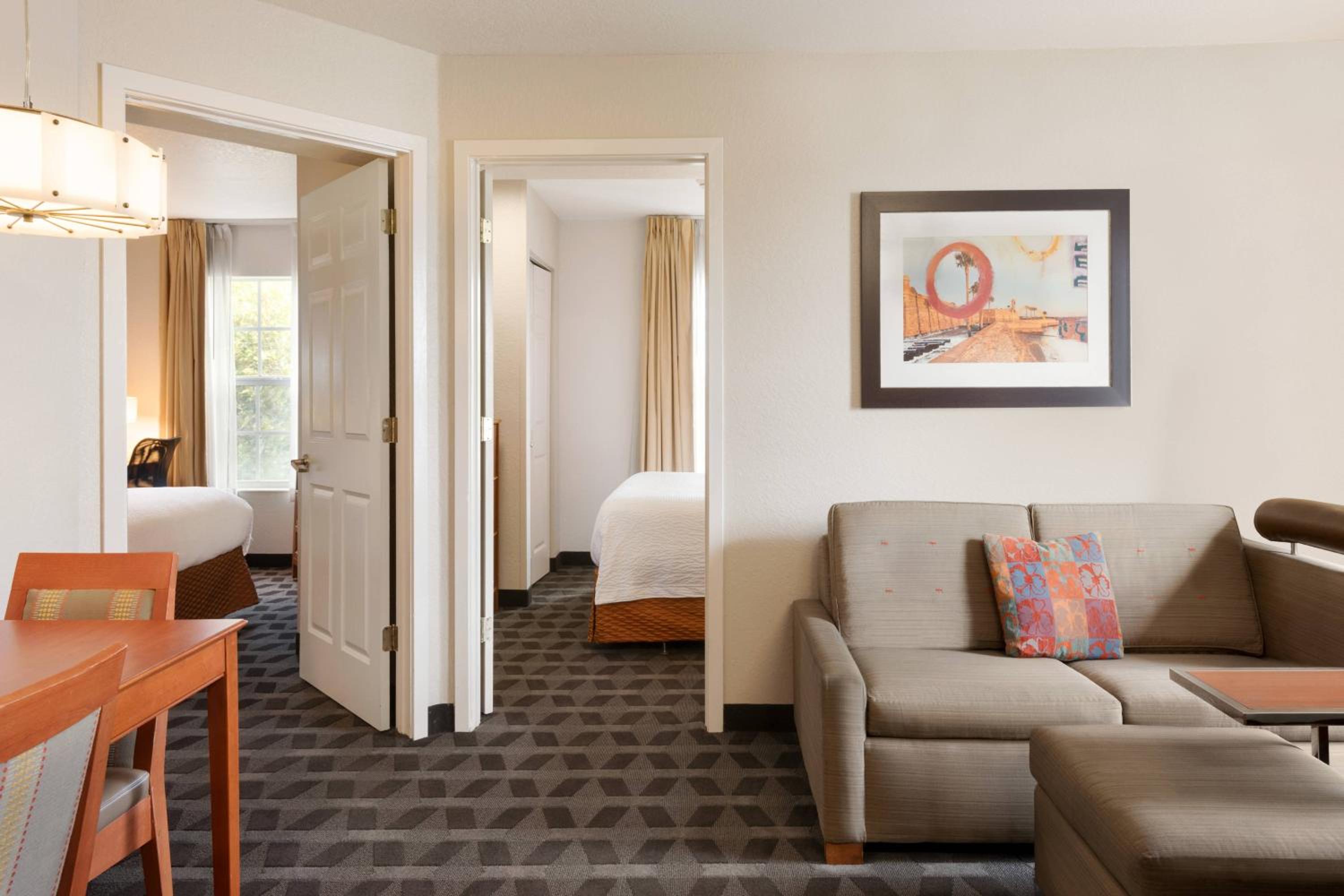 Two-Bedroom Suite - Photo 2