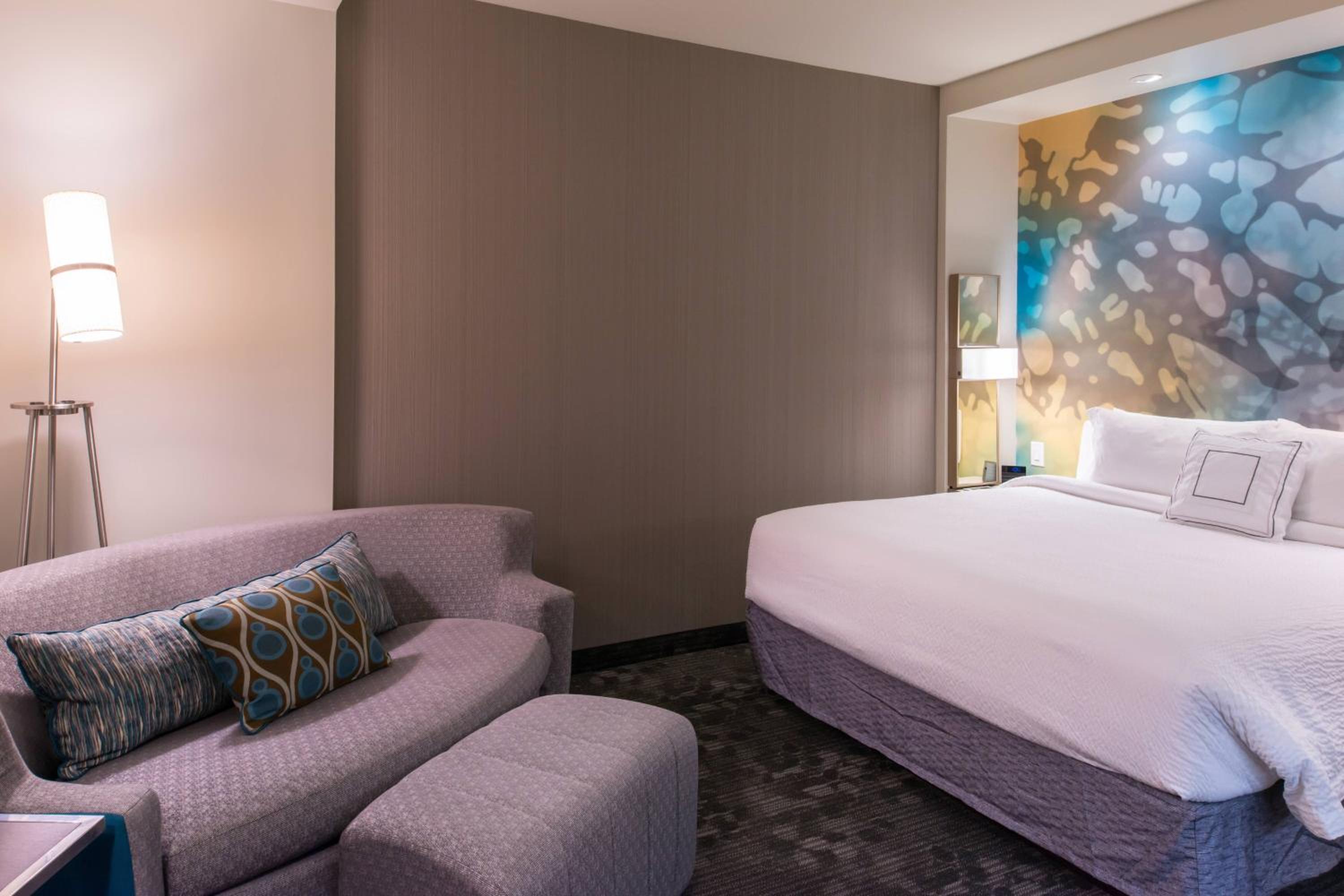 King Room with Sofa Bed - Hearing Accessible photo 1