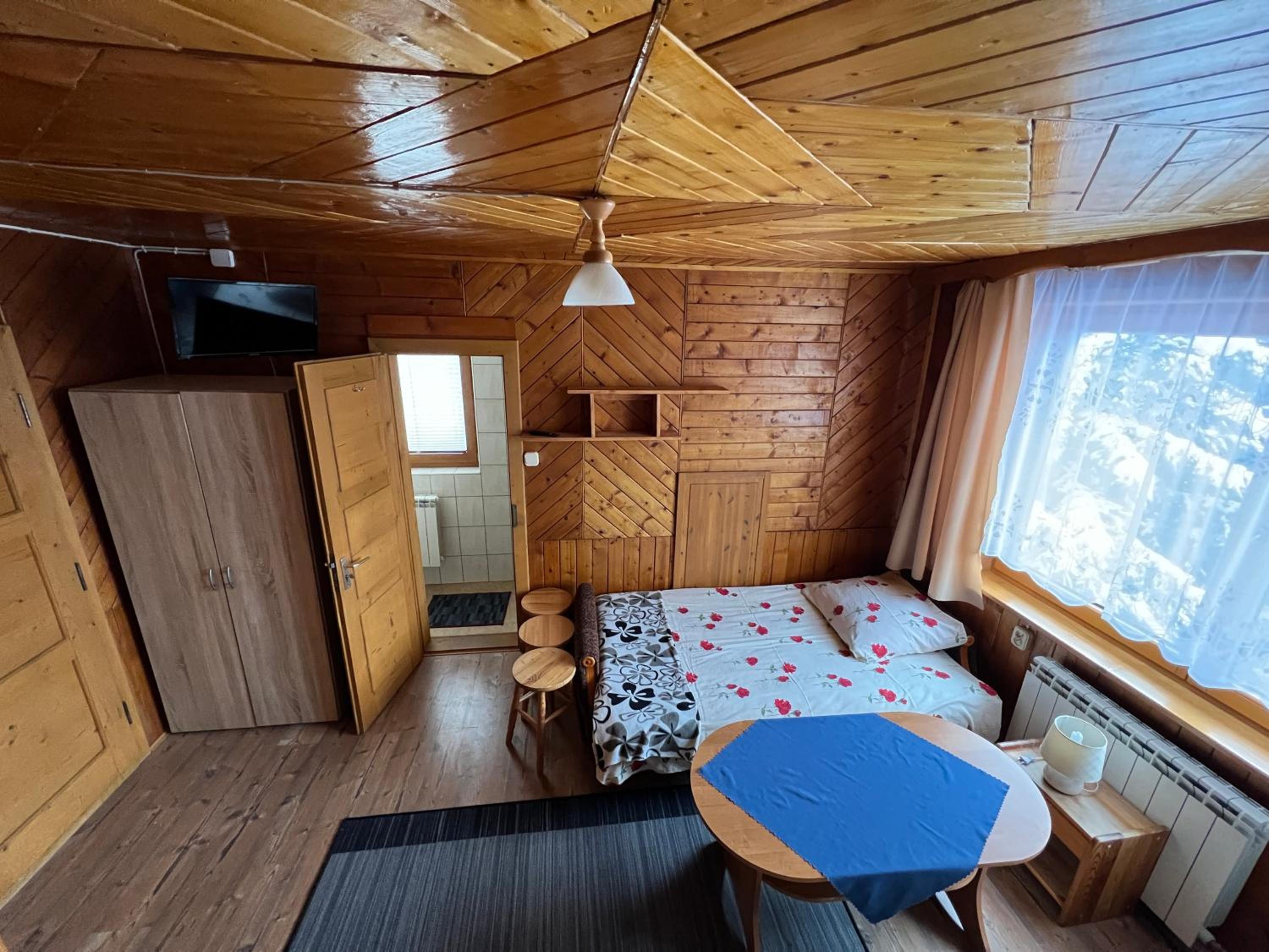 Quadruple Room with Mountain View photo 1