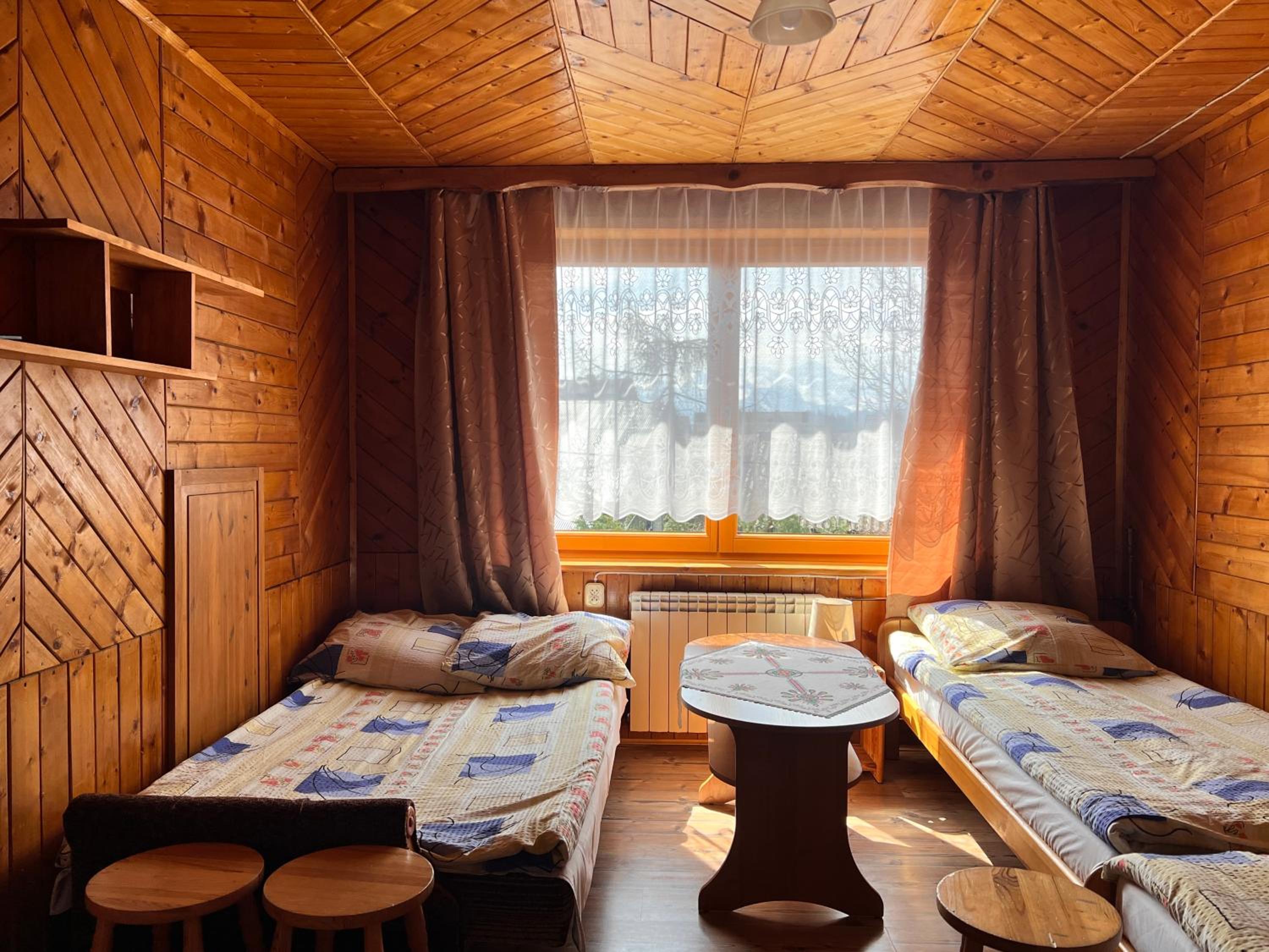 Quadruple Room with Mountain View photo 2