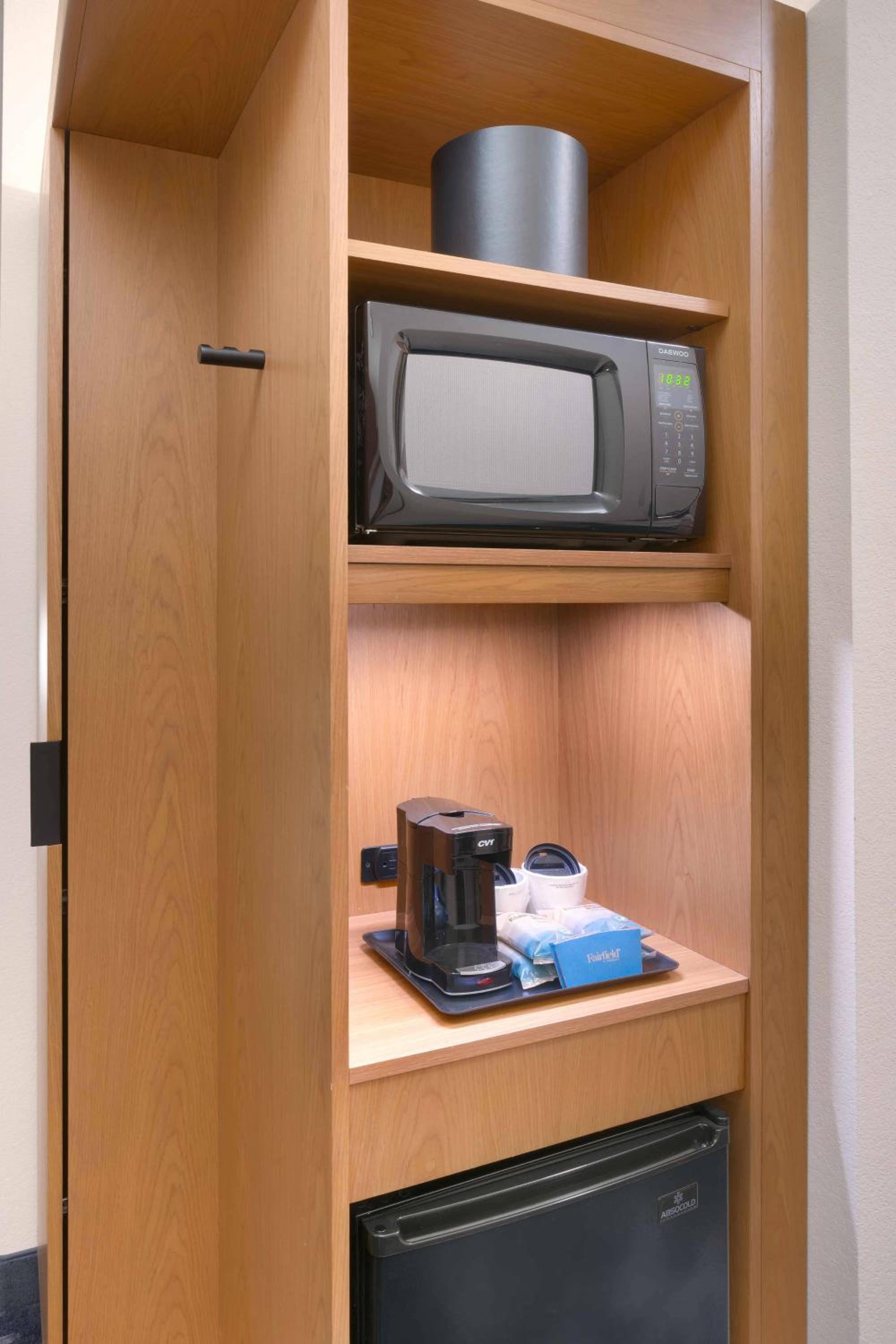 King Suite with Sofa Bed - Hearing Accessible photo 2