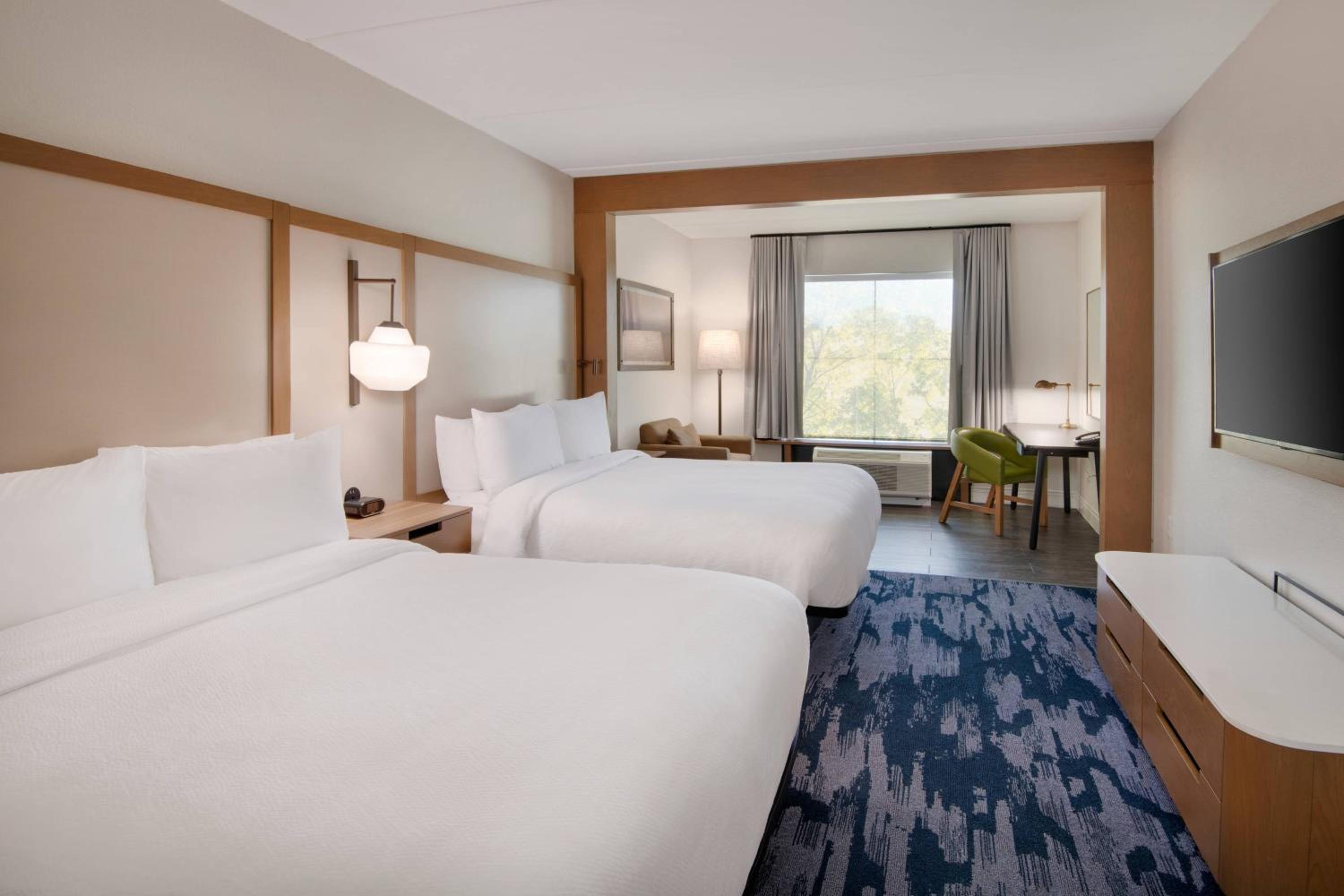 Double Queen Room - Photo 1