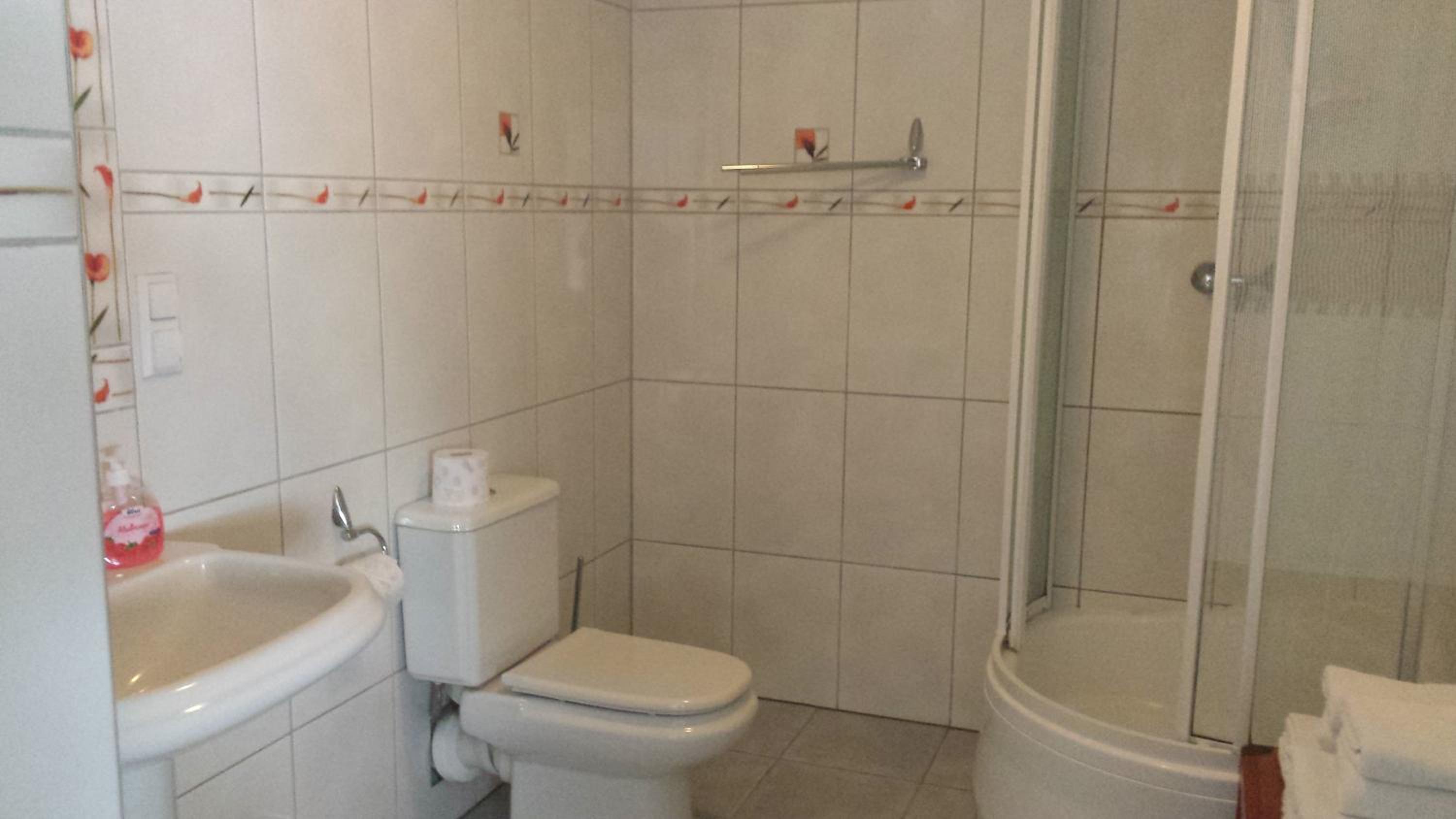 Standard Apartment (4 Adults) - Photo 20