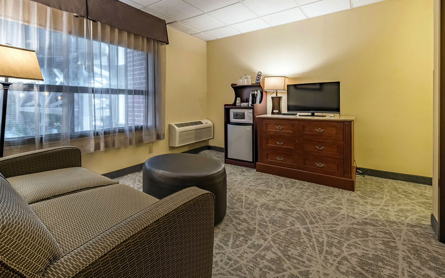 King suite with spa bath, No Pets