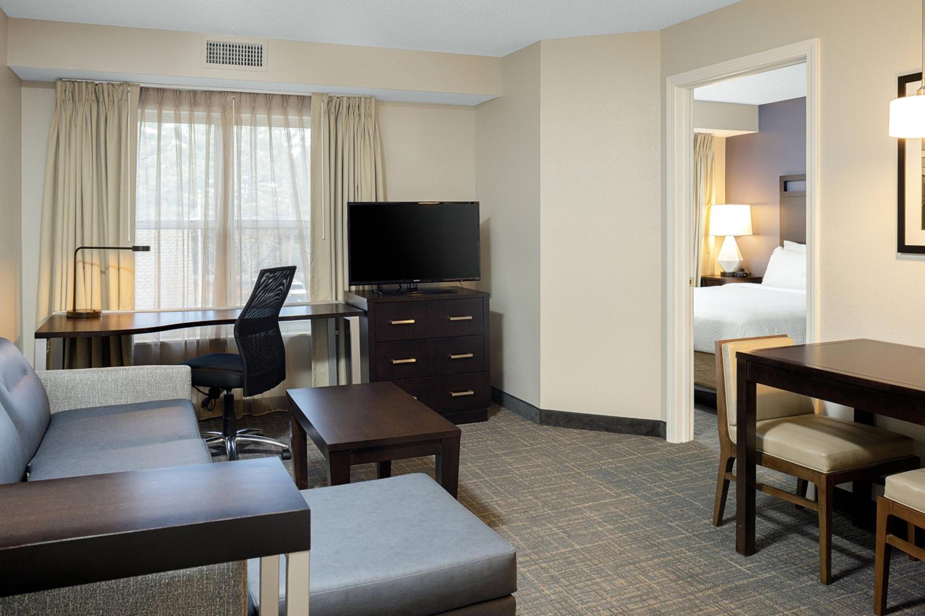 One-Bedroom King Suite with Sofa Bed - Non-Smoking - Photo 1