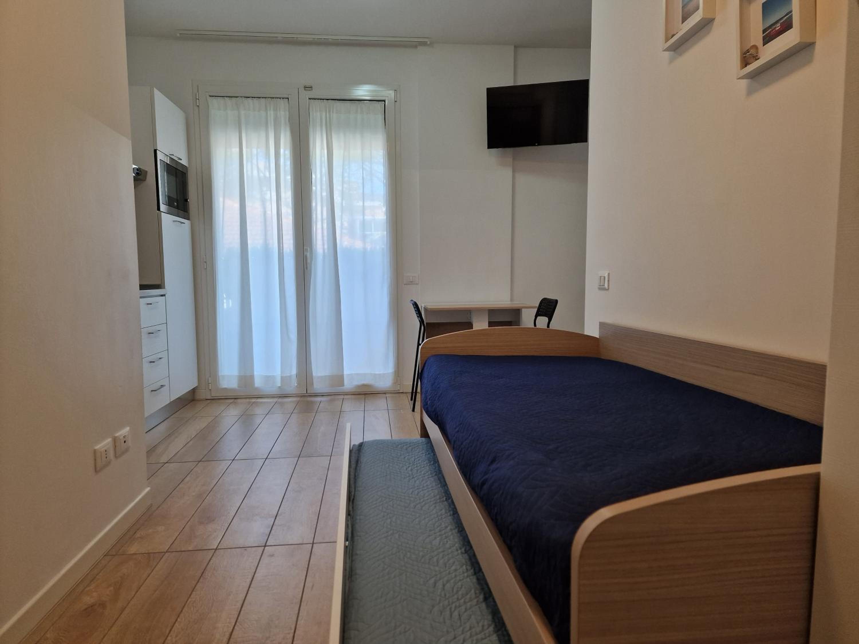 One-Bedroom Apartment with Balcony