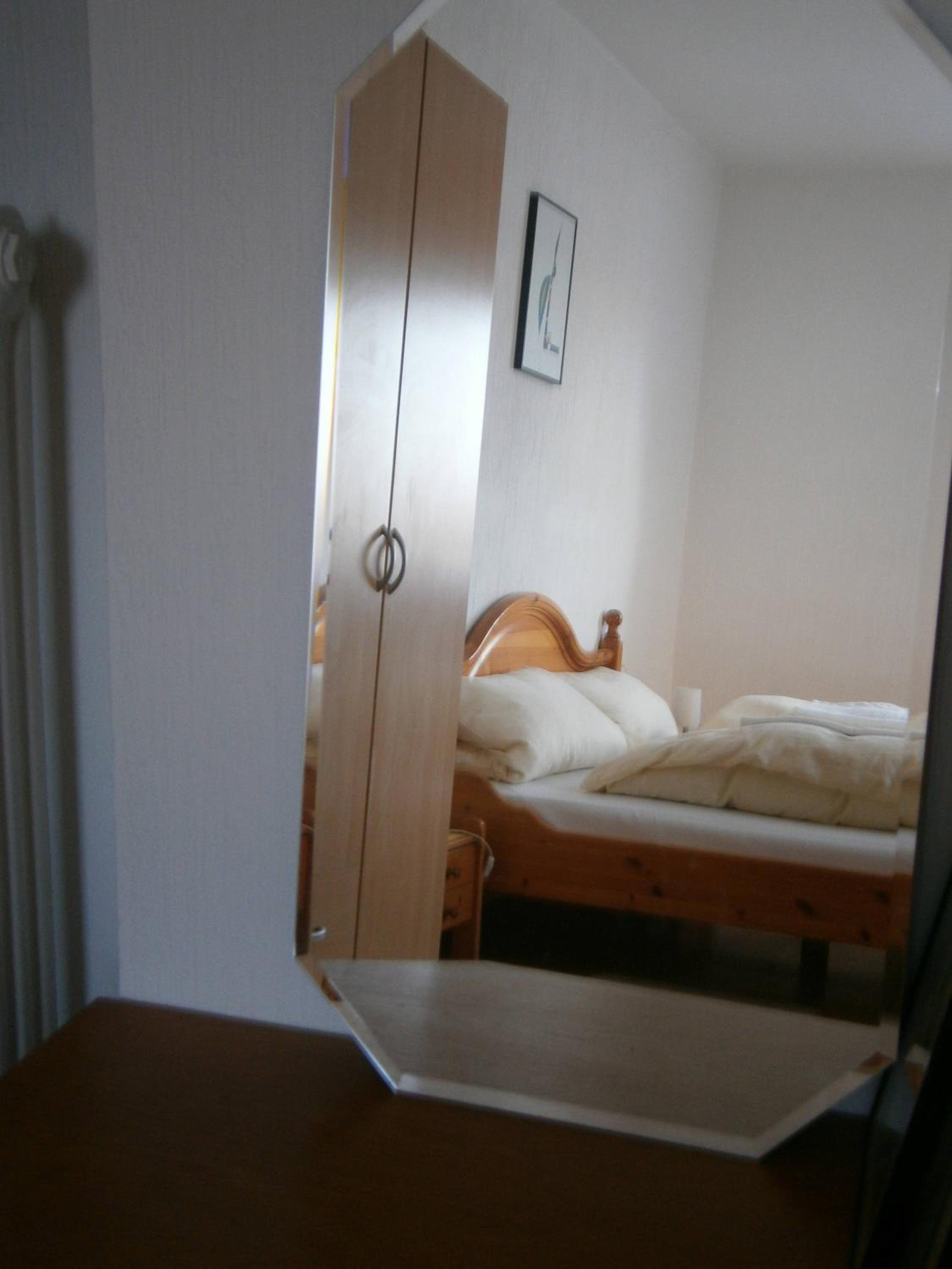 Double Room - Photo 8