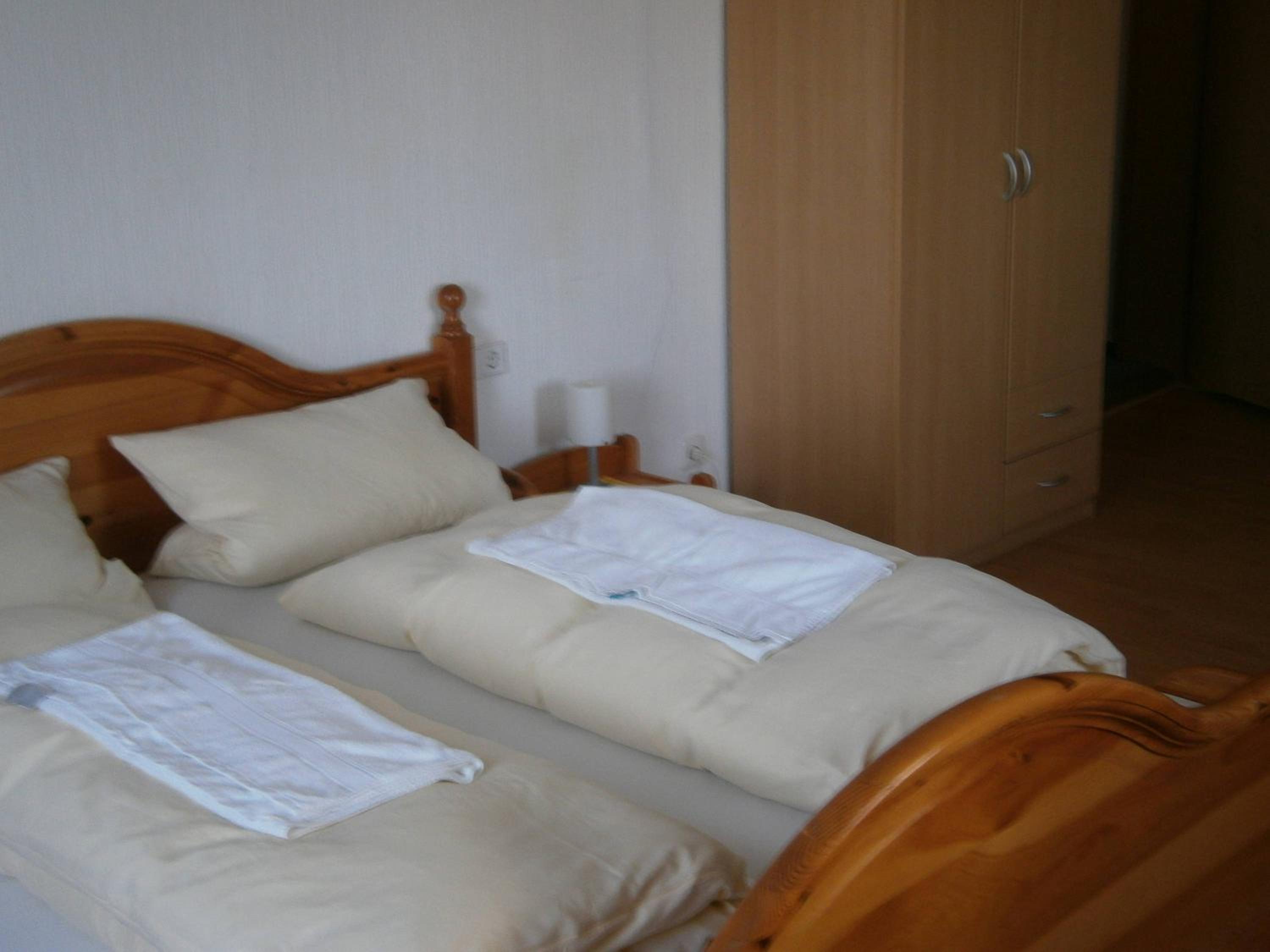 Double Room - Photo 5