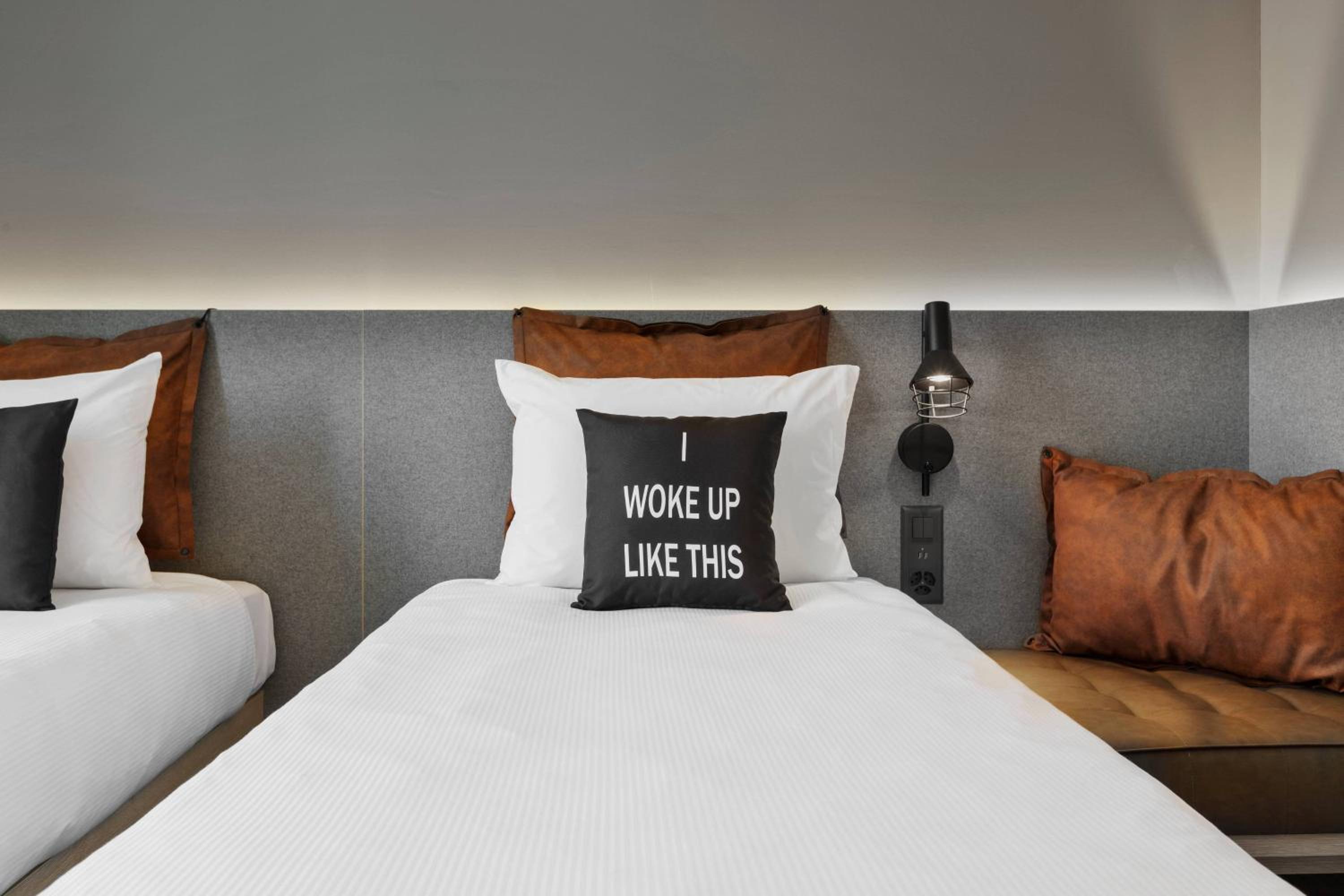 Twin Room - Photo 1
