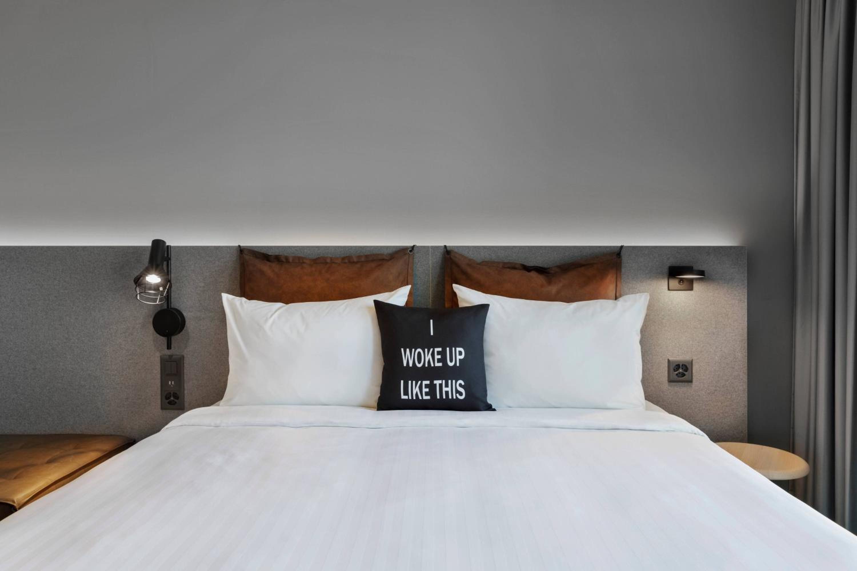 Queen Room - Photo 2
