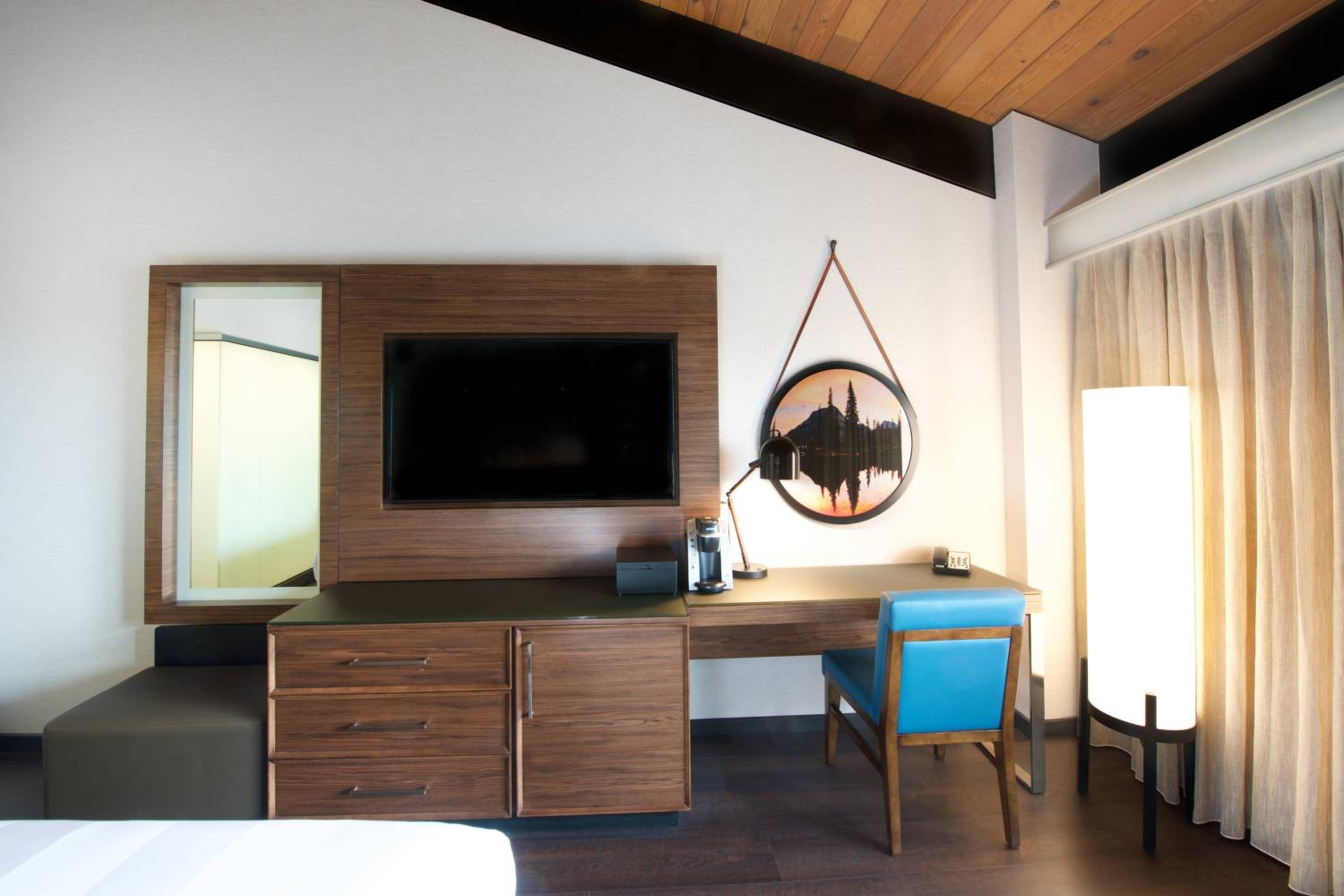 King Guest Room - Photo 2
