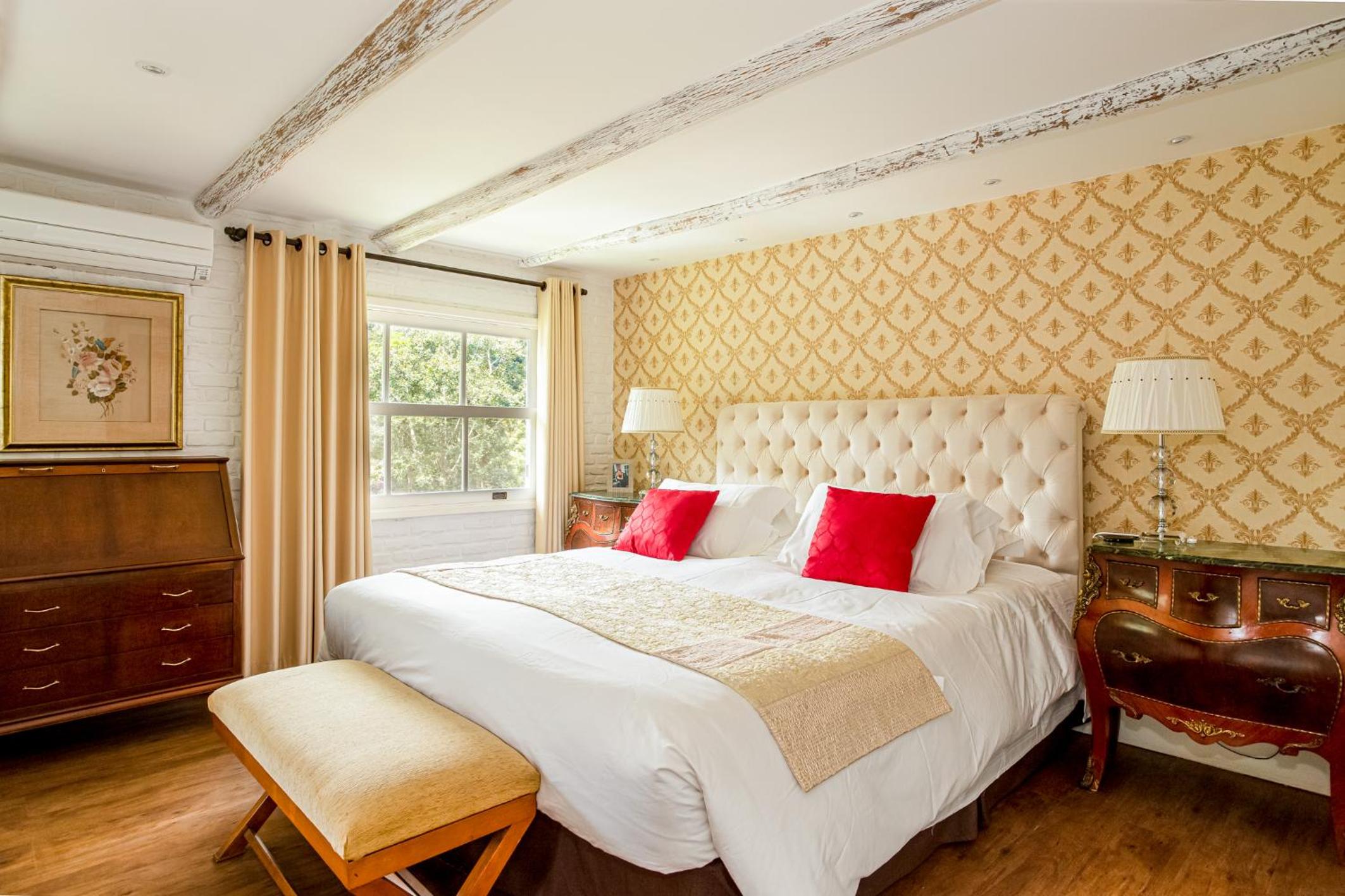 Superior King Suite - Photo 1