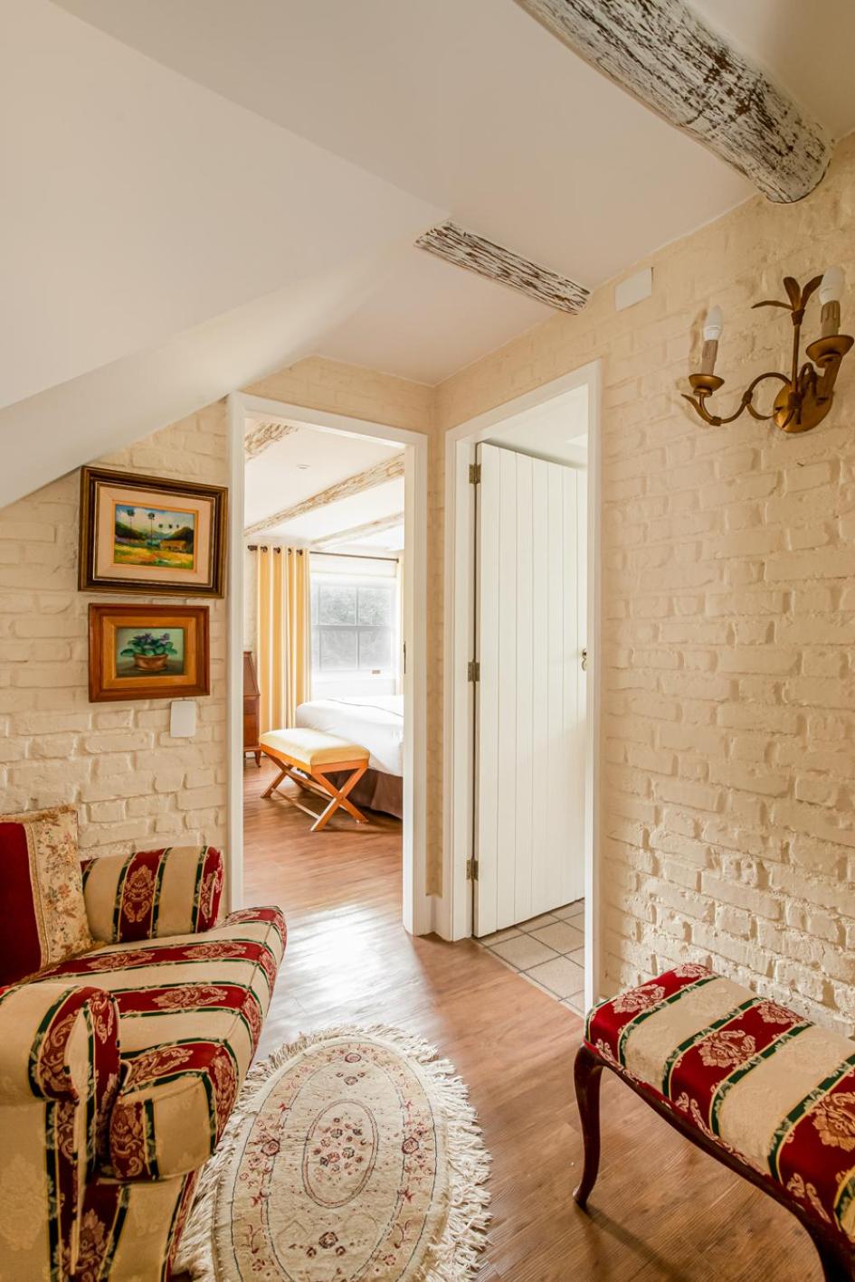 Superior King Suite - Photo 7