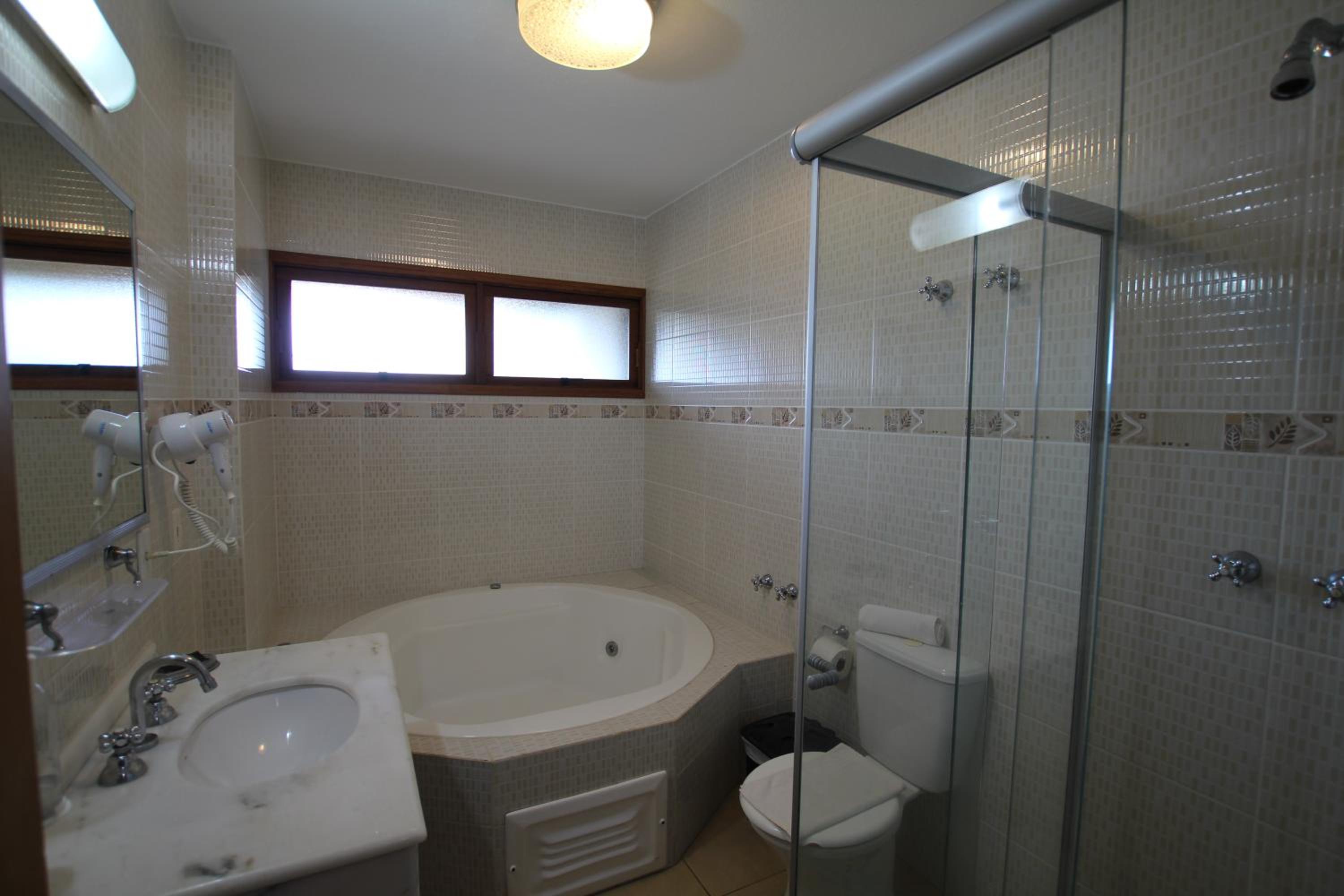 Double Suite with Spa Bath and Fireplace - Photo 8