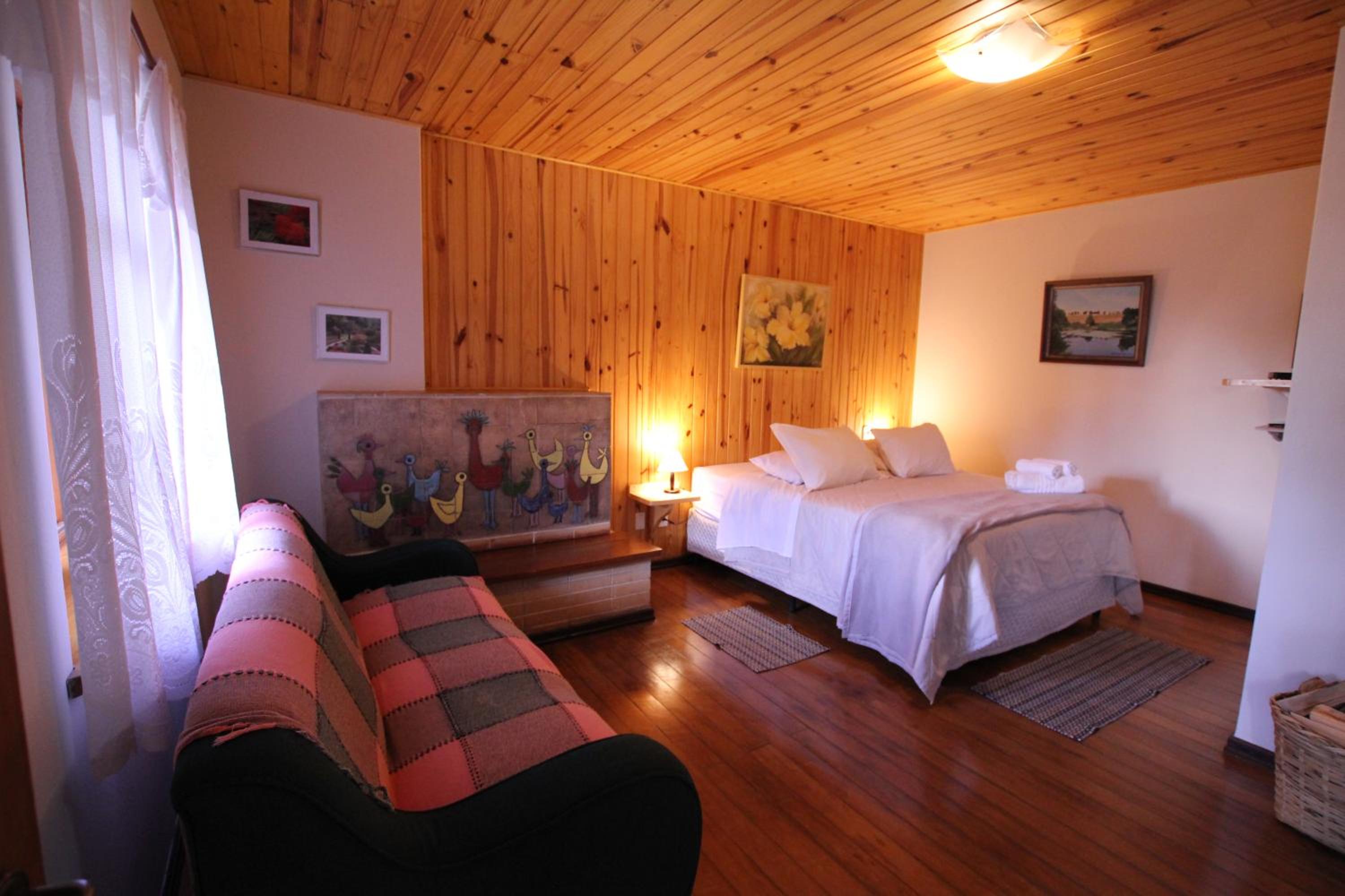 Double Suite with Spa Bath and Fireplace - Photo 1