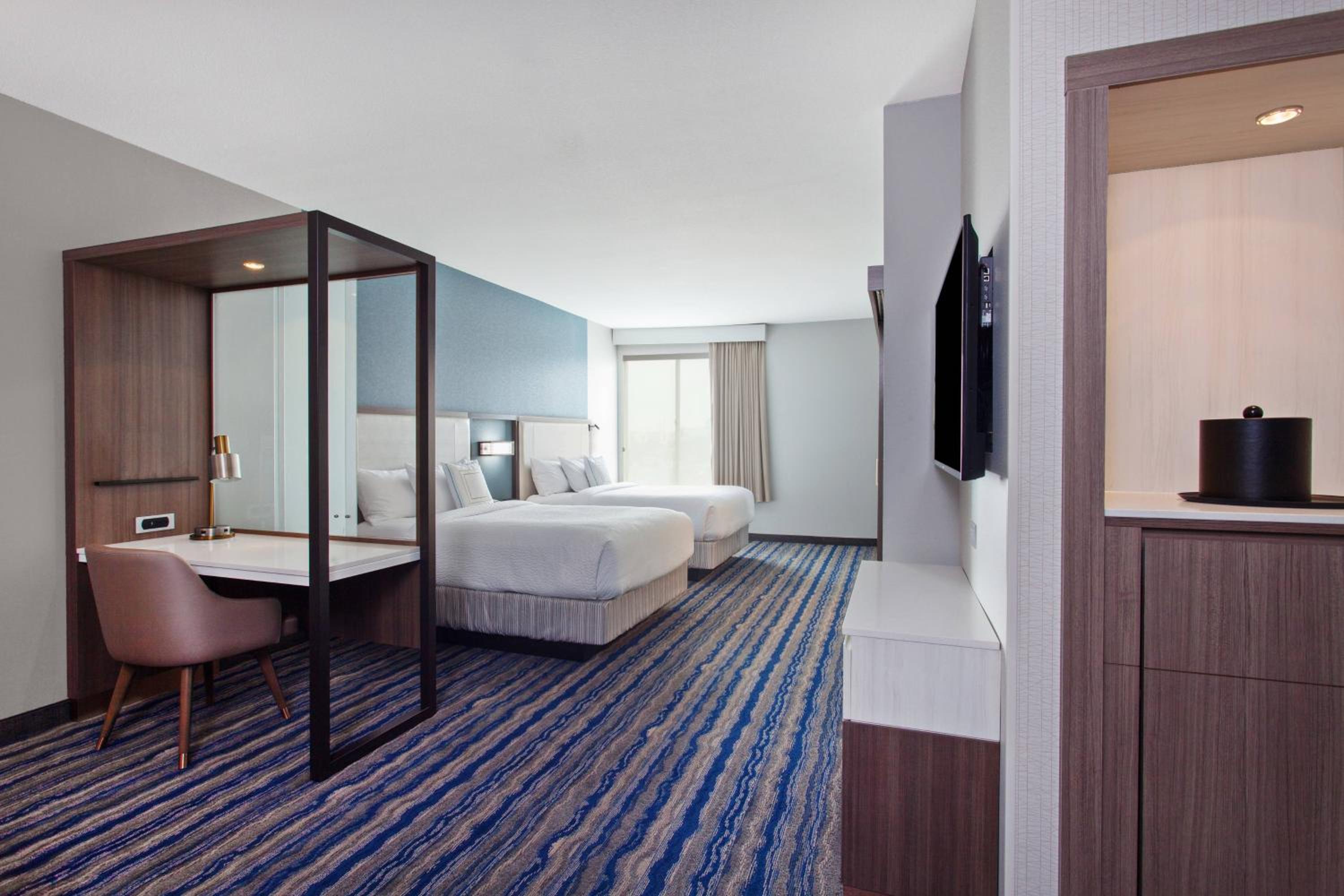 Studio with Two Queen Beds and Trundle Bed