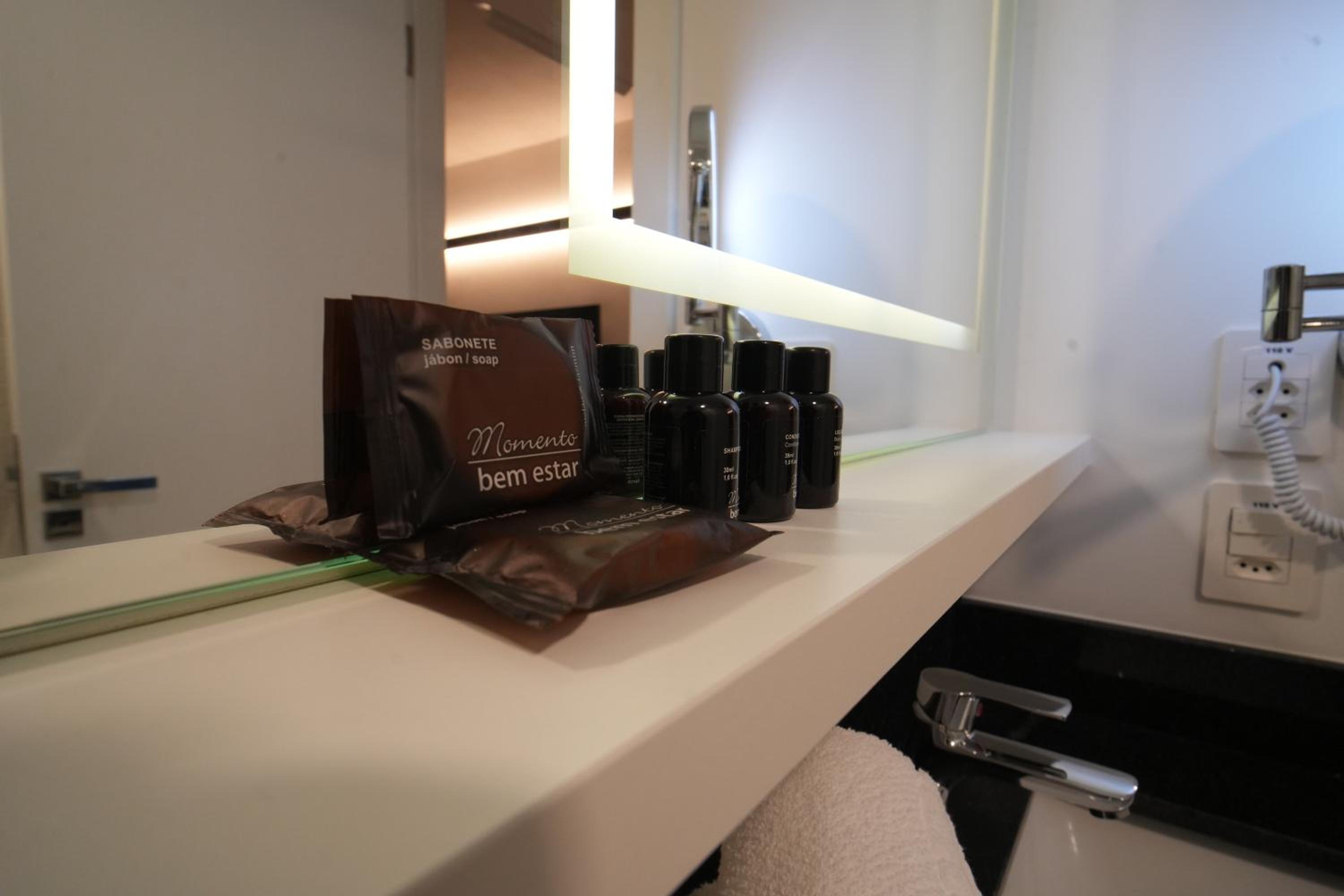 Standard Queen Room - Photo 6
