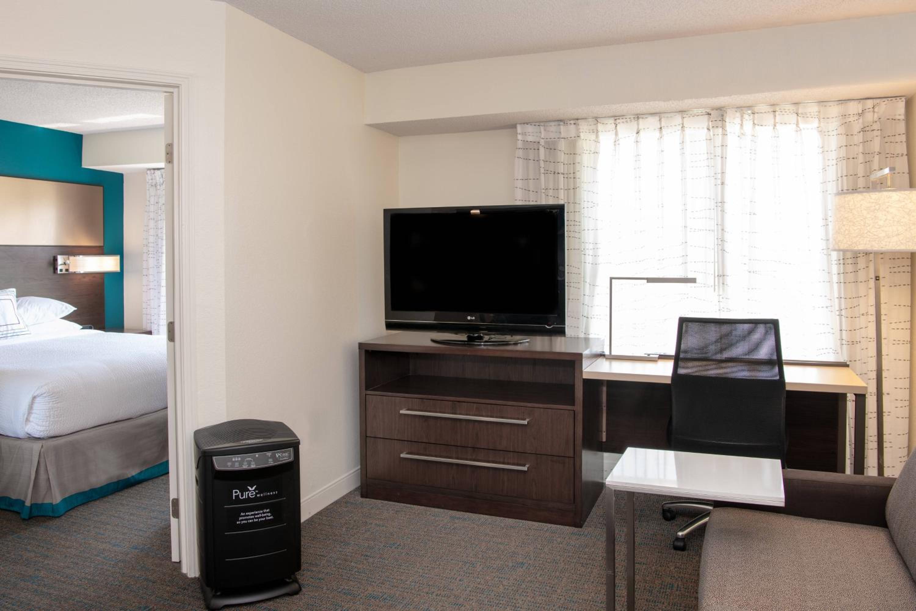 One-Bedroom King Suite with Sofa Bed - Allergy Friendly - Photo 1