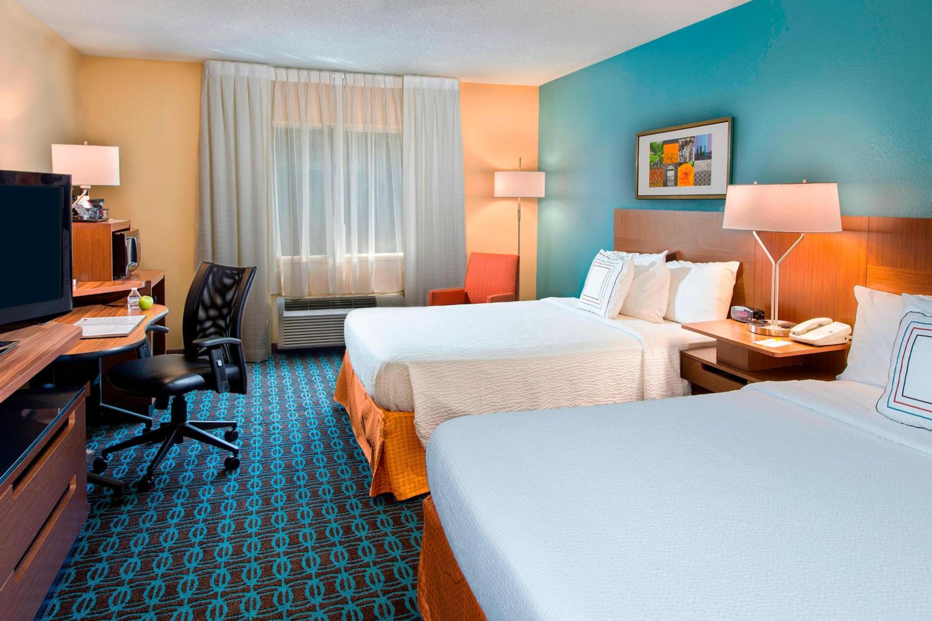 Double Room with Two Double Beds - Photo 1
