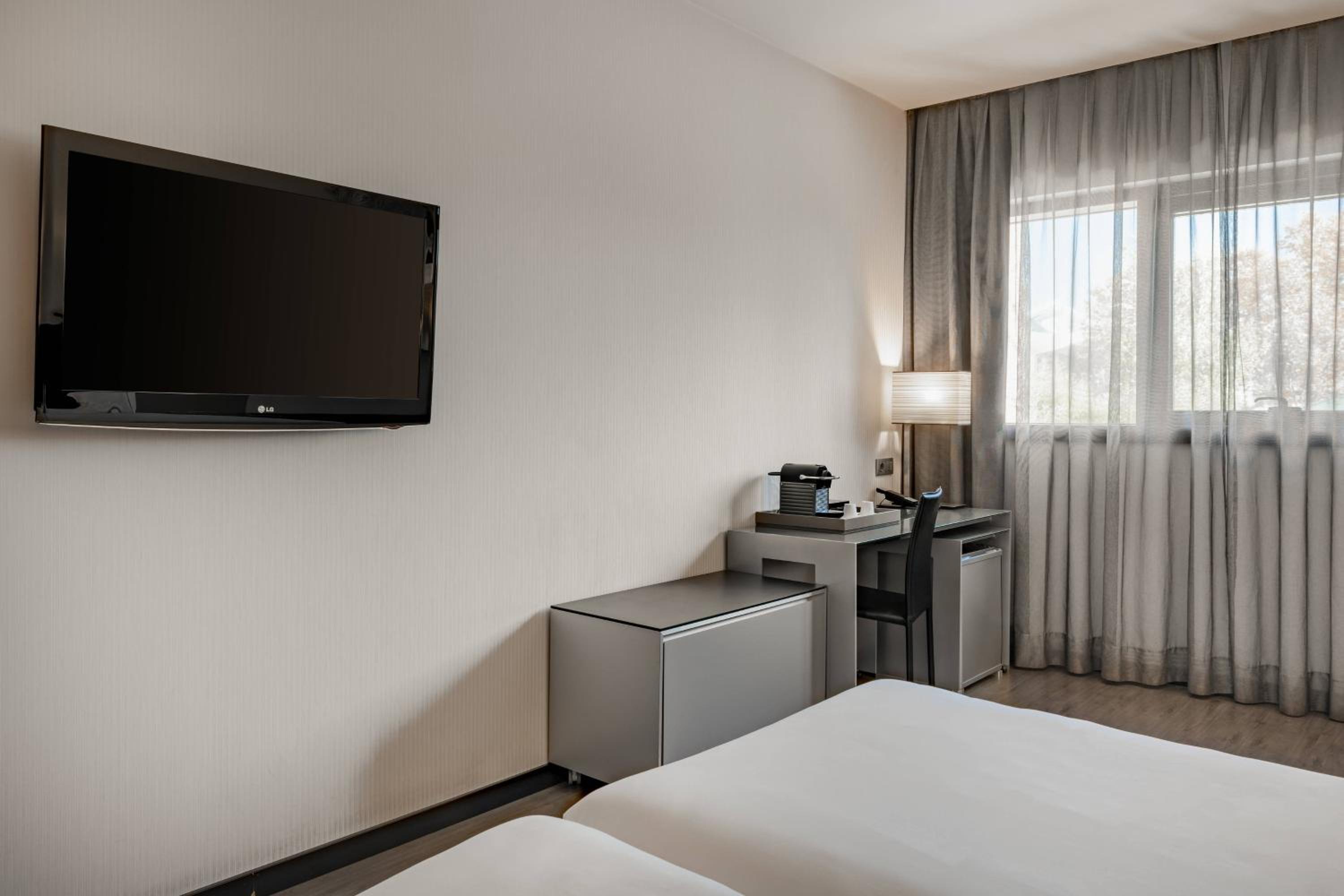 Standard Plus Twin Room