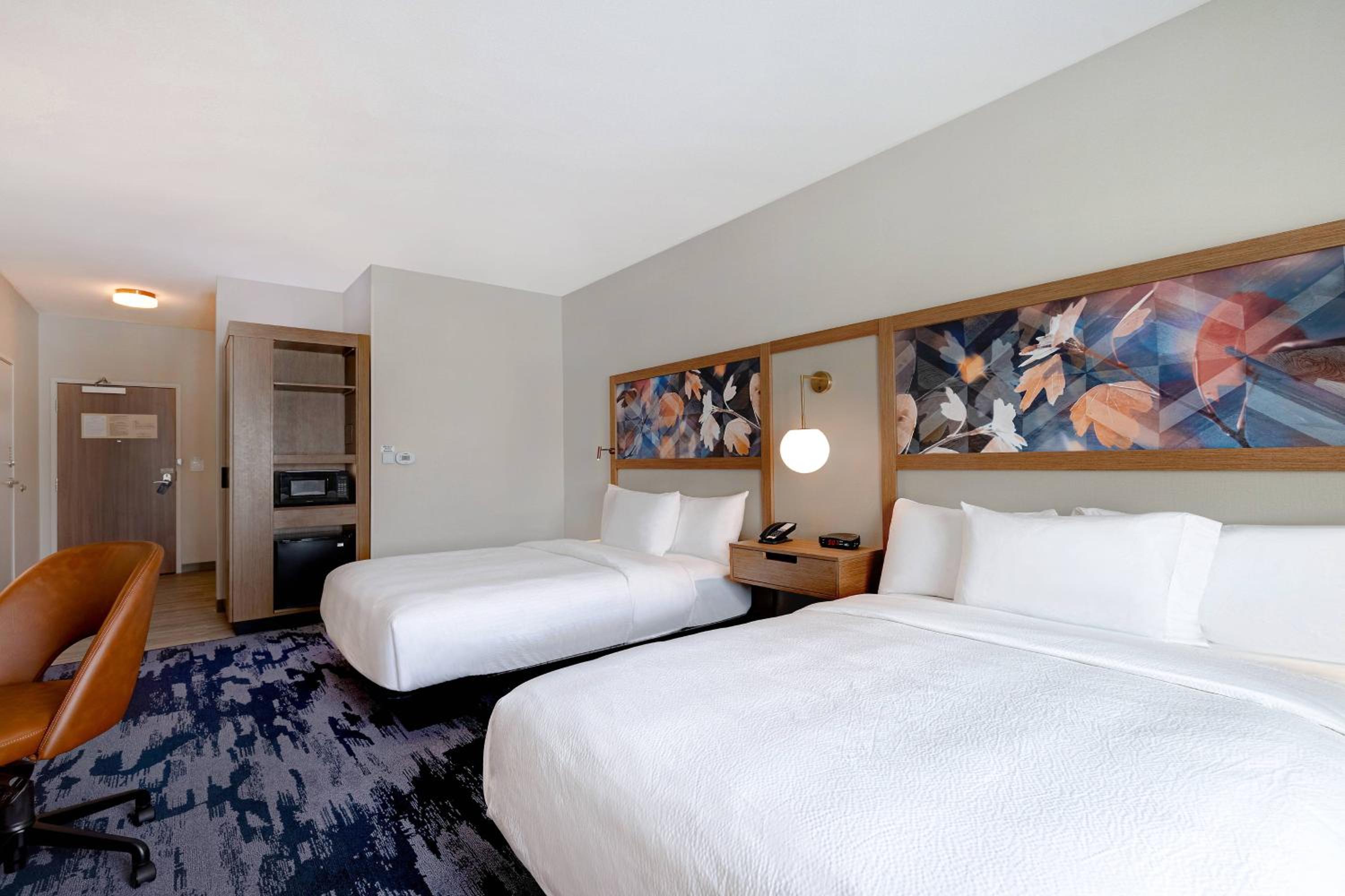 Double Queen Room - Photo 2