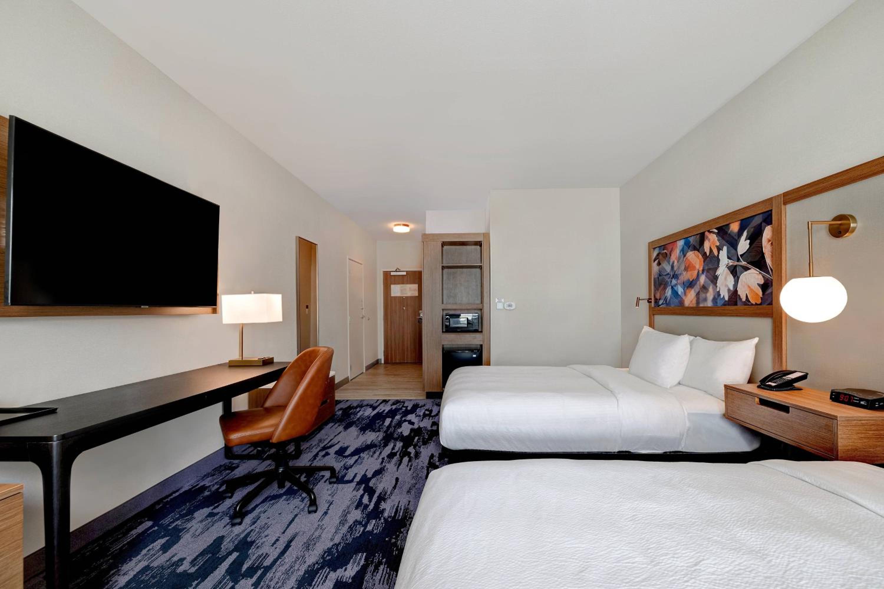 Double Queen Room - Photo 1