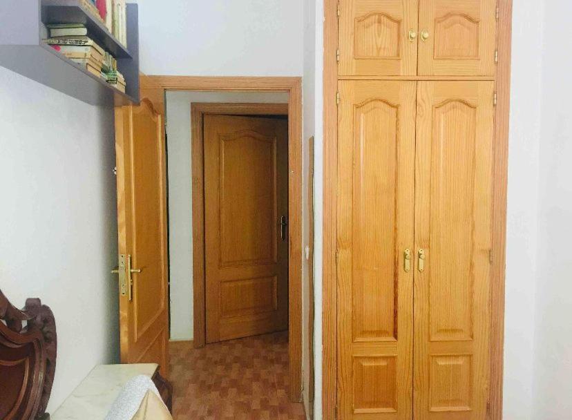 Standard Double Room with Shared Bathroom photo 2