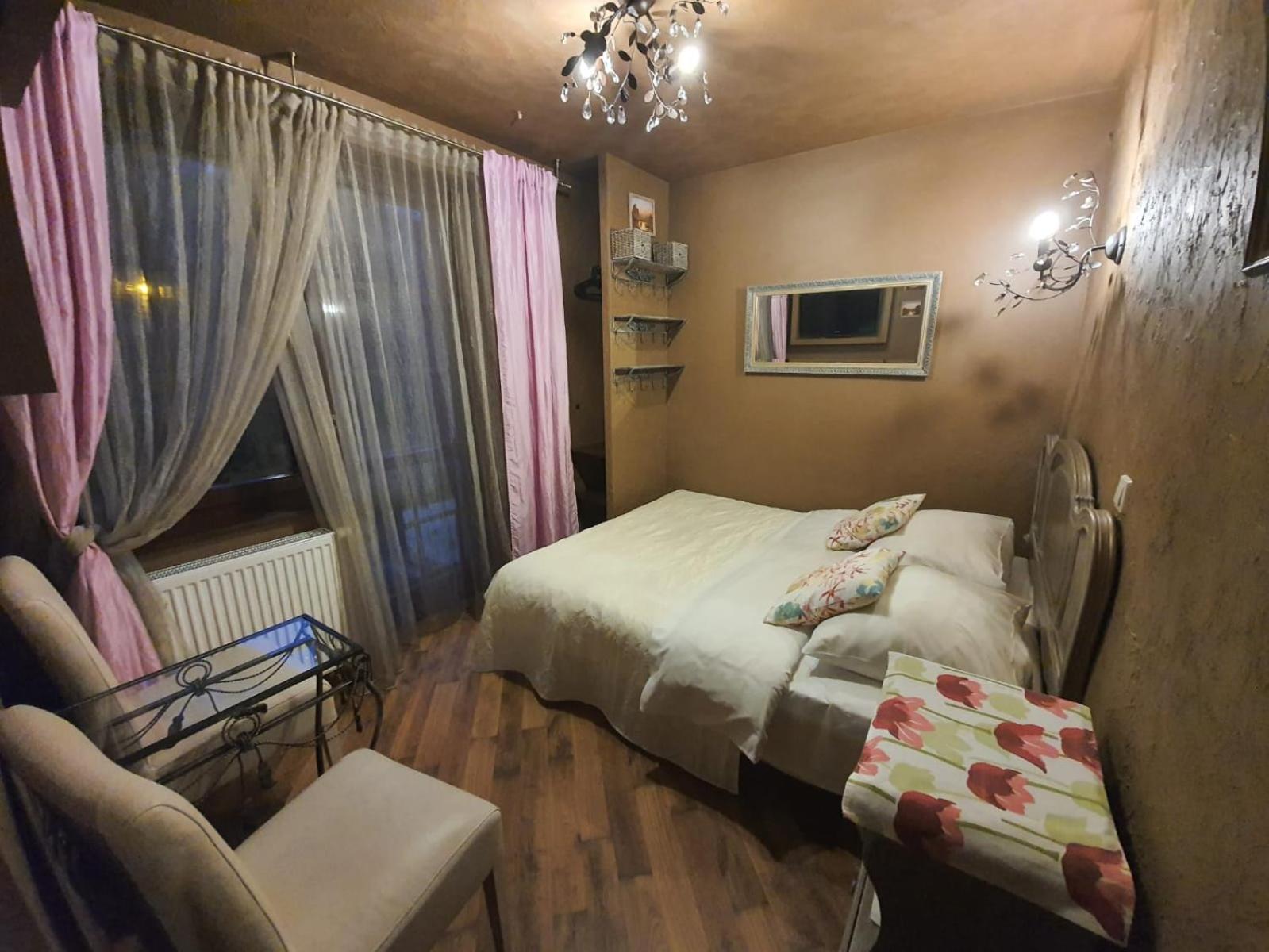 Standard Double Room - Photo 3