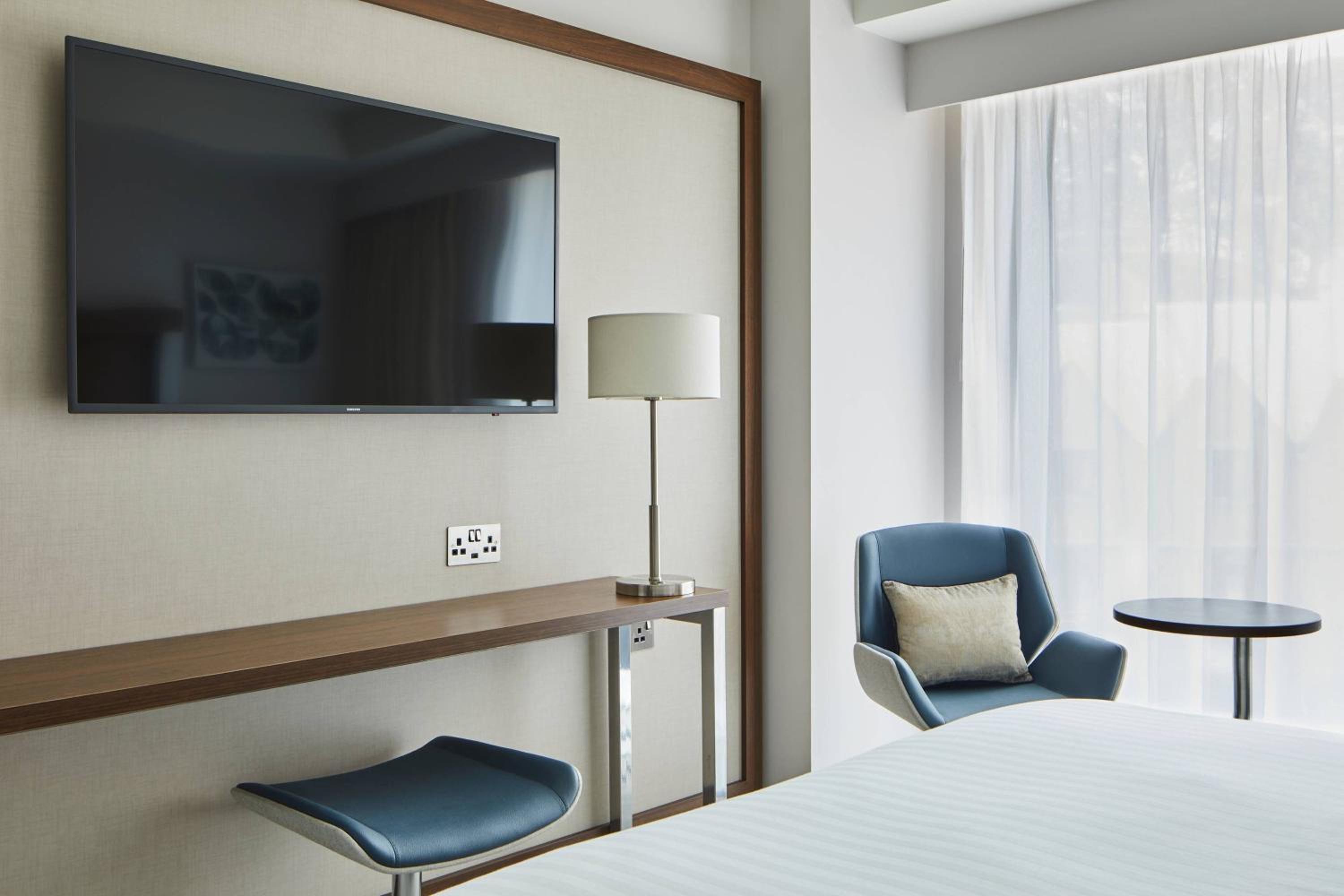 Standard King Room - Photo 2